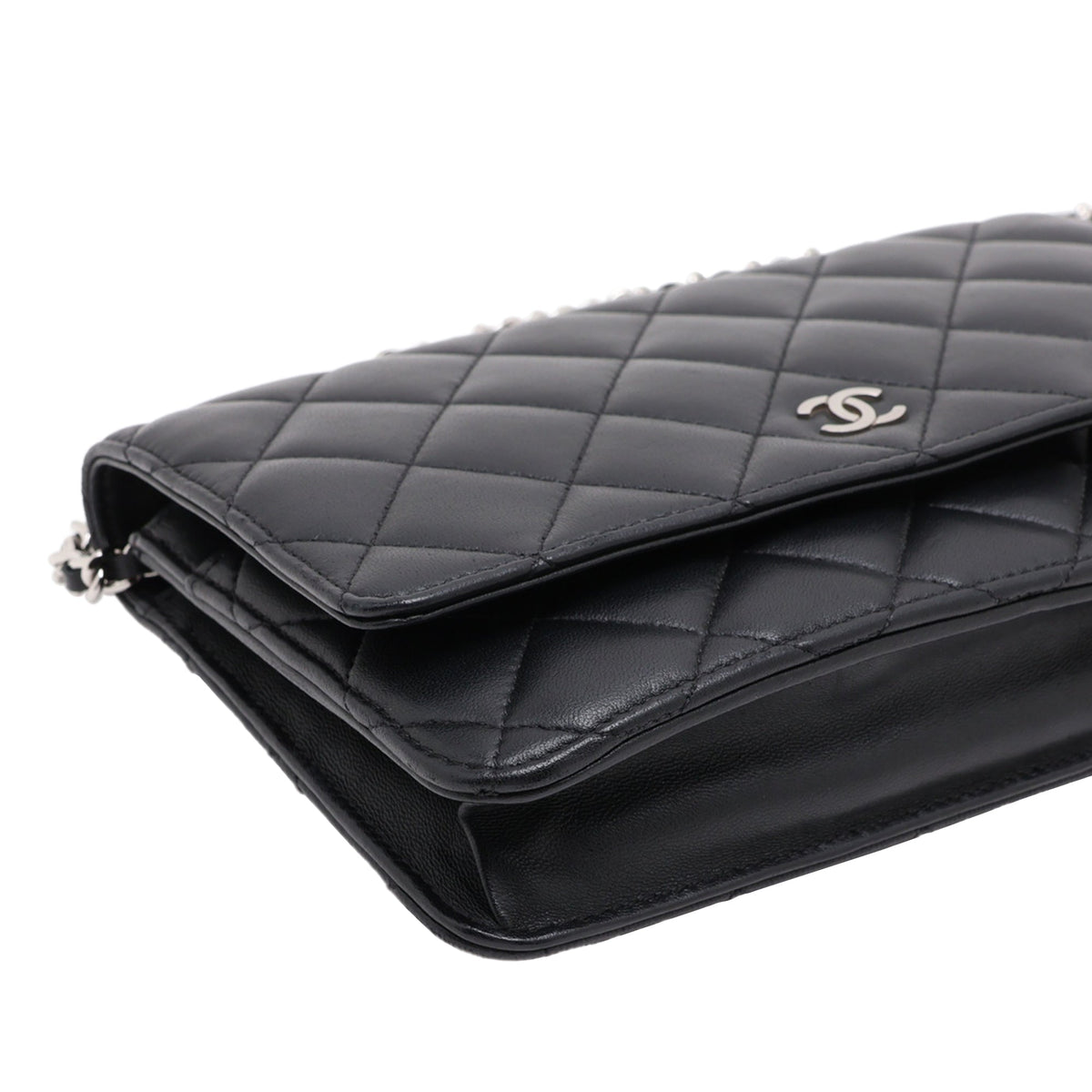 Chanel CC Quilted Lambskin Wallet On Chain — Black
