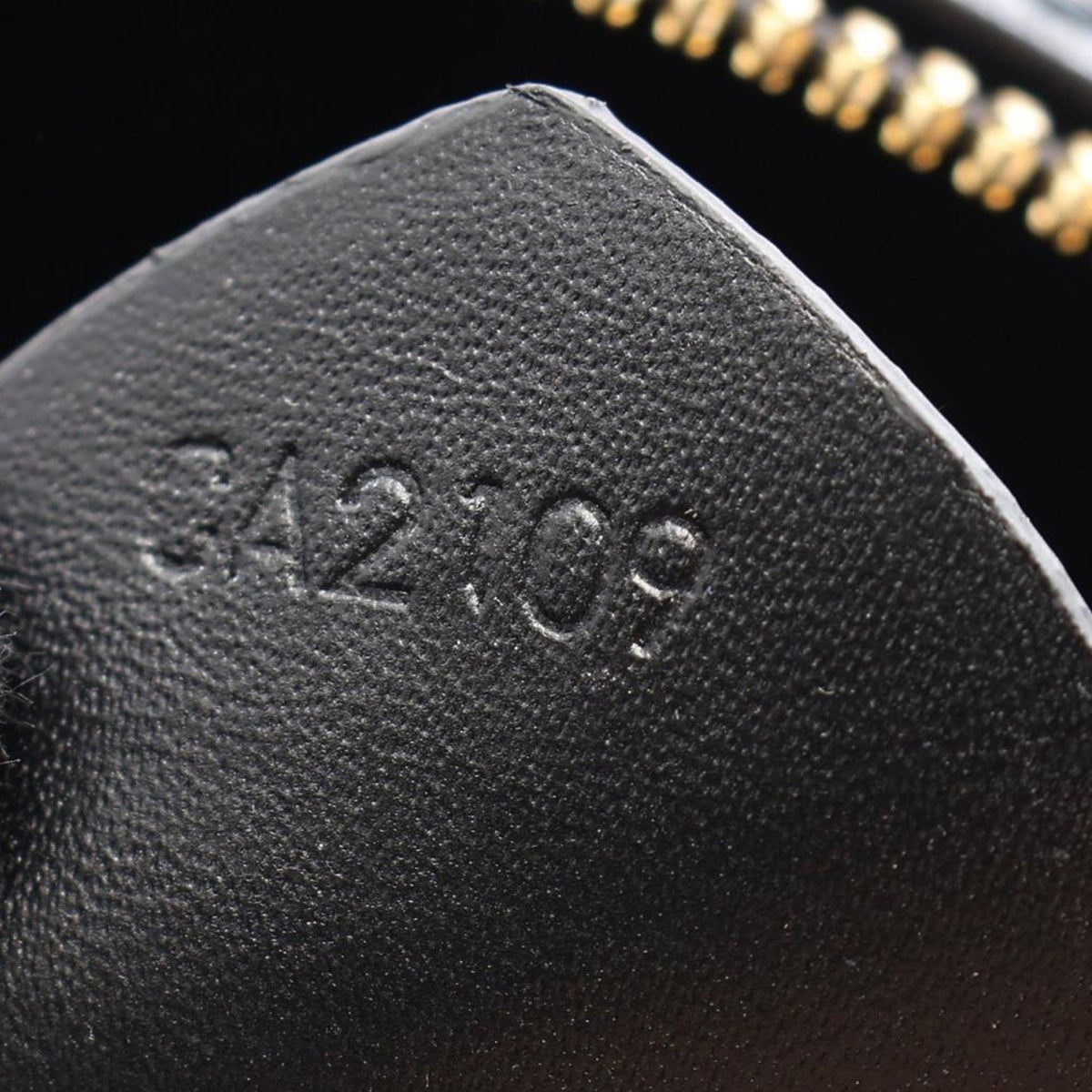 Louis Vuitton Monogram Reverse Cannes