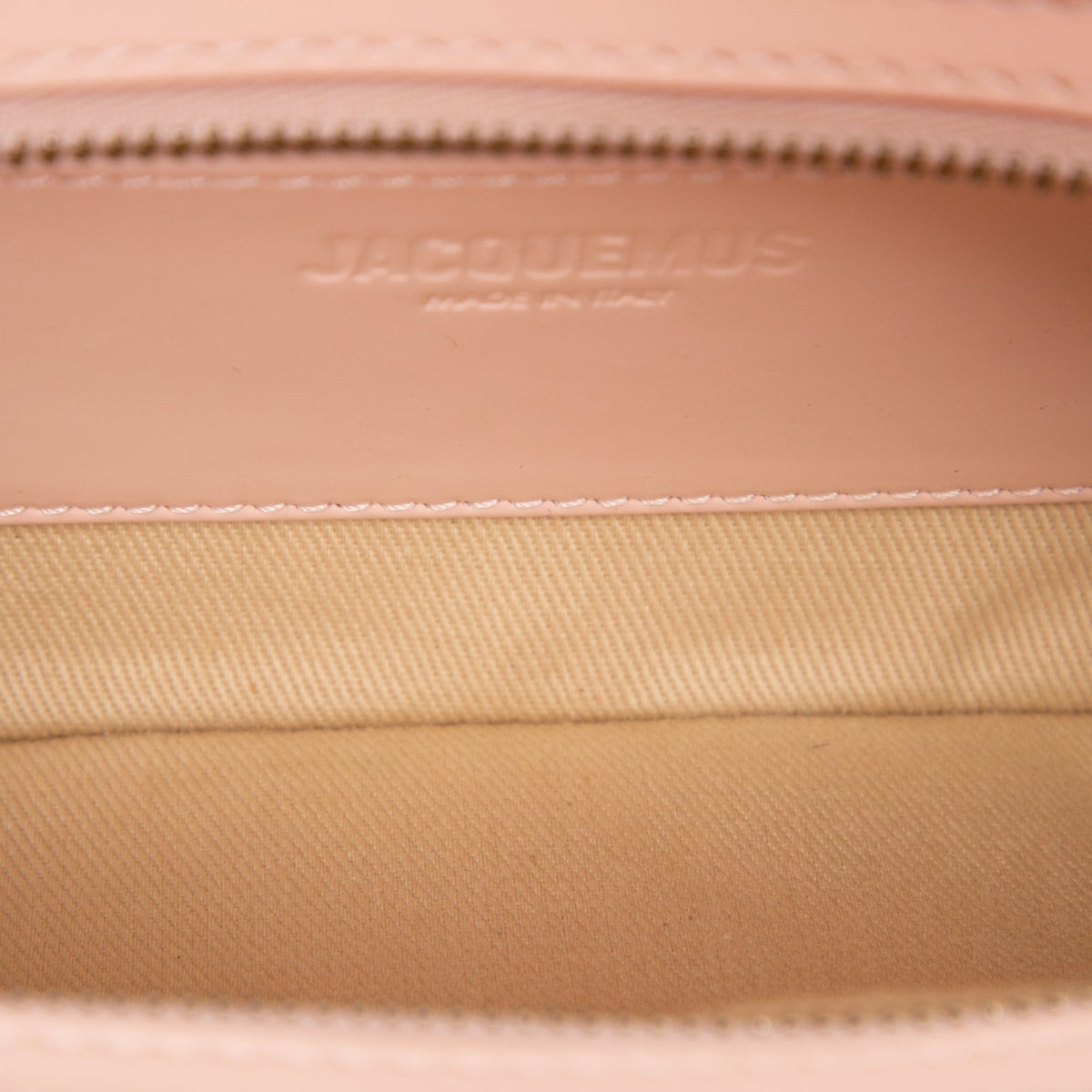Jacquemus Smooth Calfskin Le Bisou Shoulder Bag — Pink
