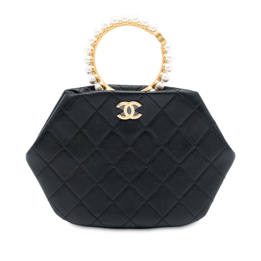 Chanel Quilted Lambskin Pearl Crown Handle Clutch