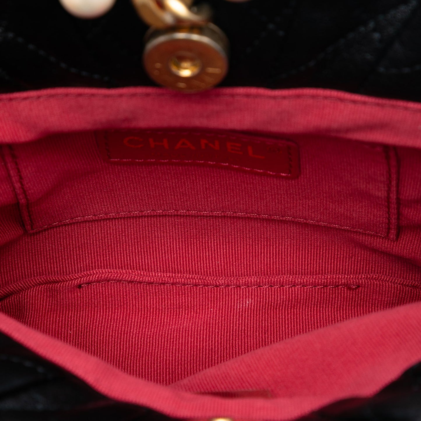 Chanel Quilted Lambskin Pearl Crown Handle Clutch