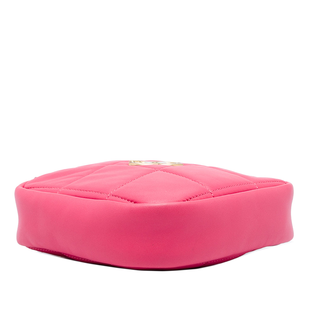 Chanel CC Quilted Lambskin Diamond Clutch with Chain — Pink