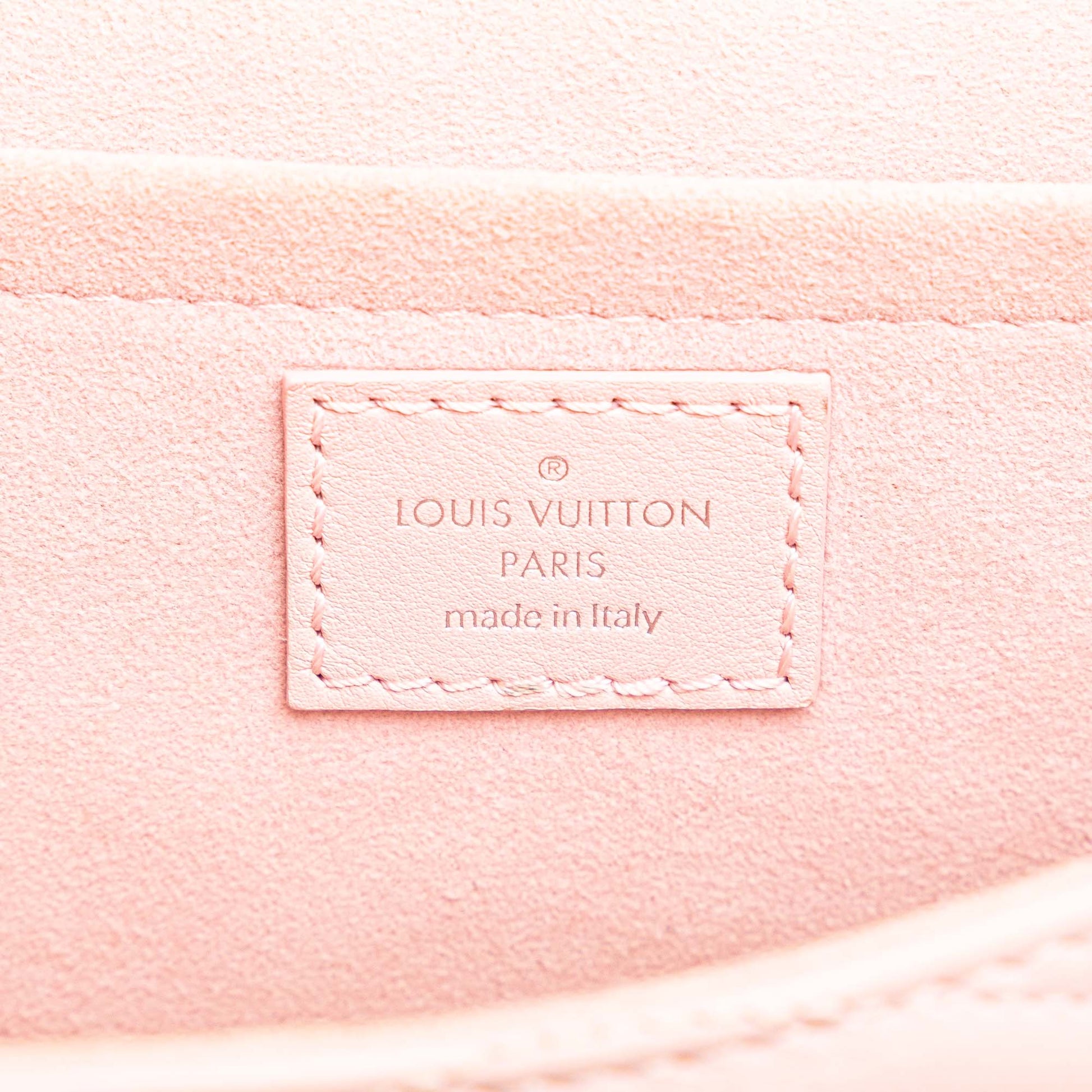 Louis Vuitton New Wave Chain Bag MM