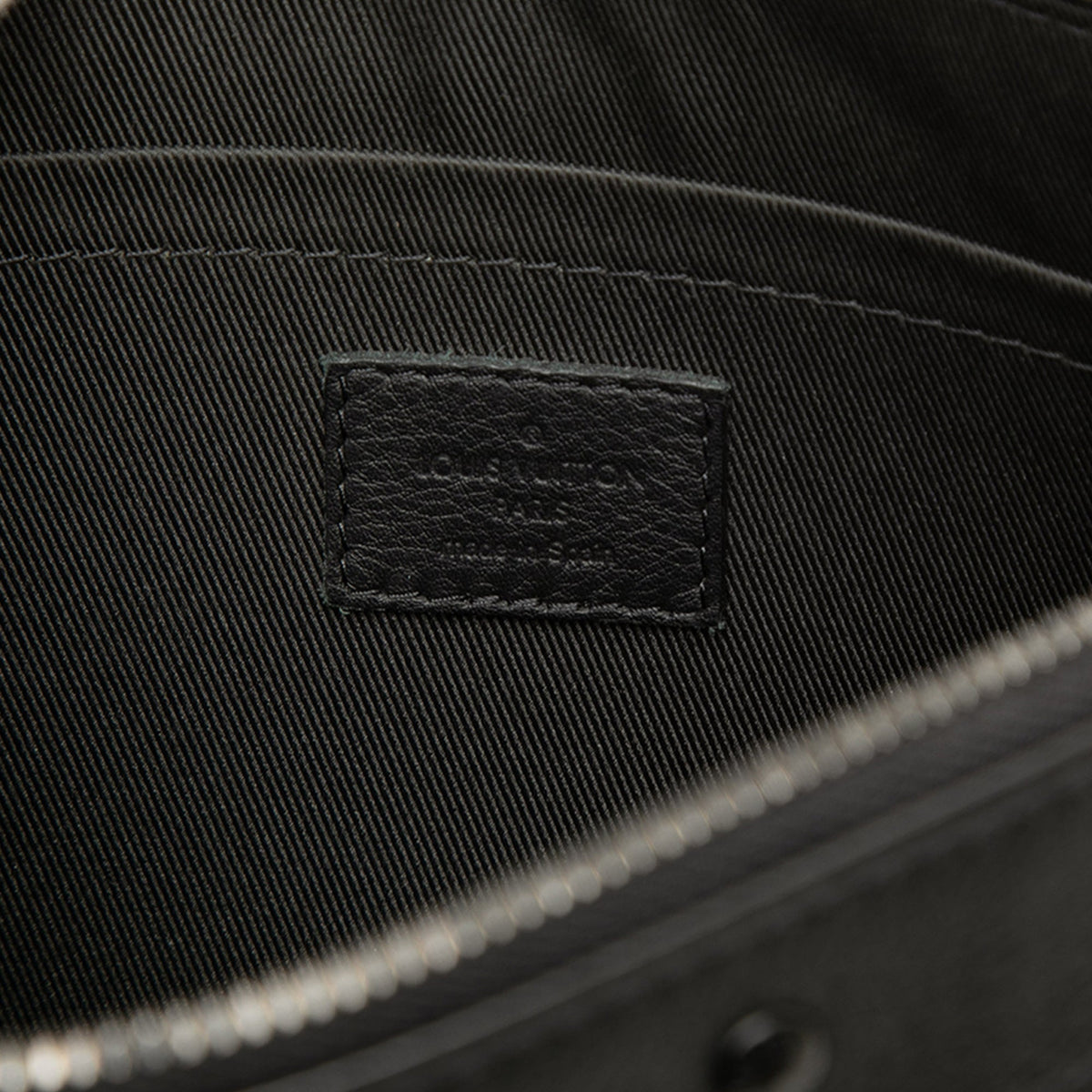Louis Vuitton Monogram Shadow Pochette To Go — Black