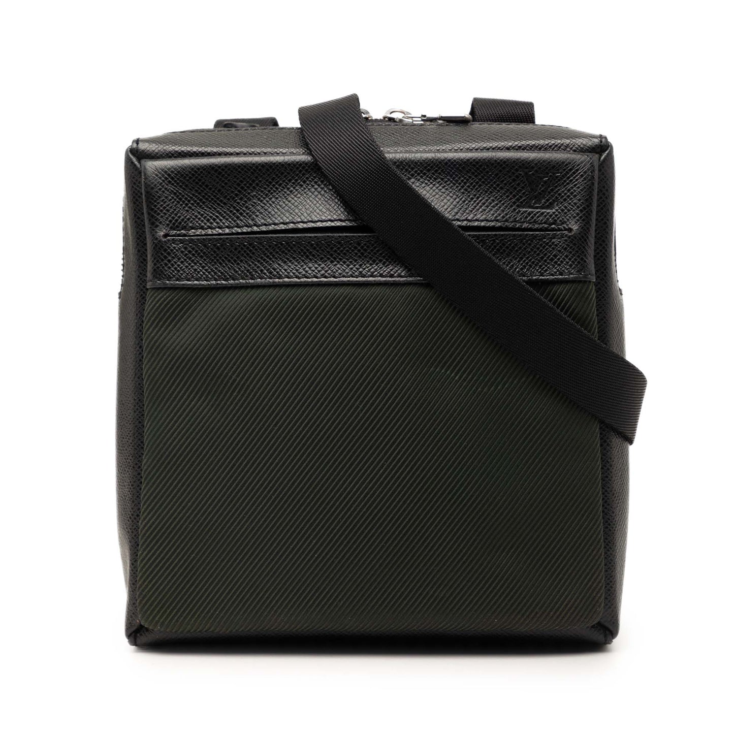 Louis Vuitton Taiga Sayan