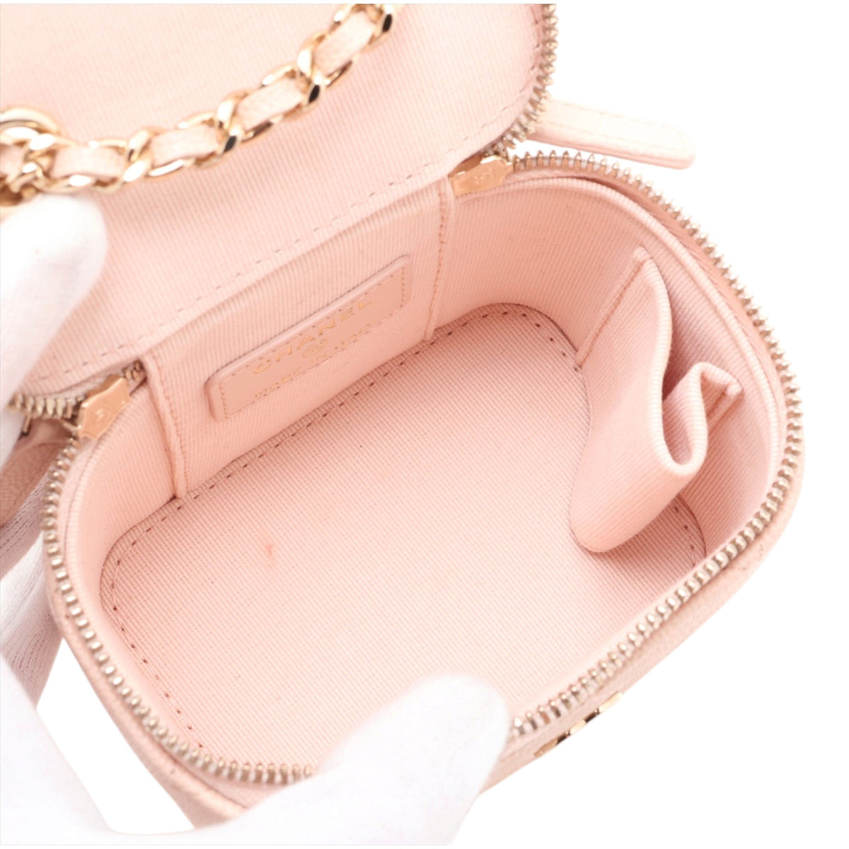 Chanel Mini Quilted Lambskin Pearl Crush Vanity Case With Chain — Pink