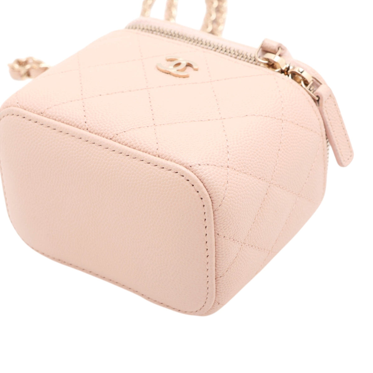 Chanel Mini Quilted Lambskin Pearl Crush Vanity Case With Chain — Pink