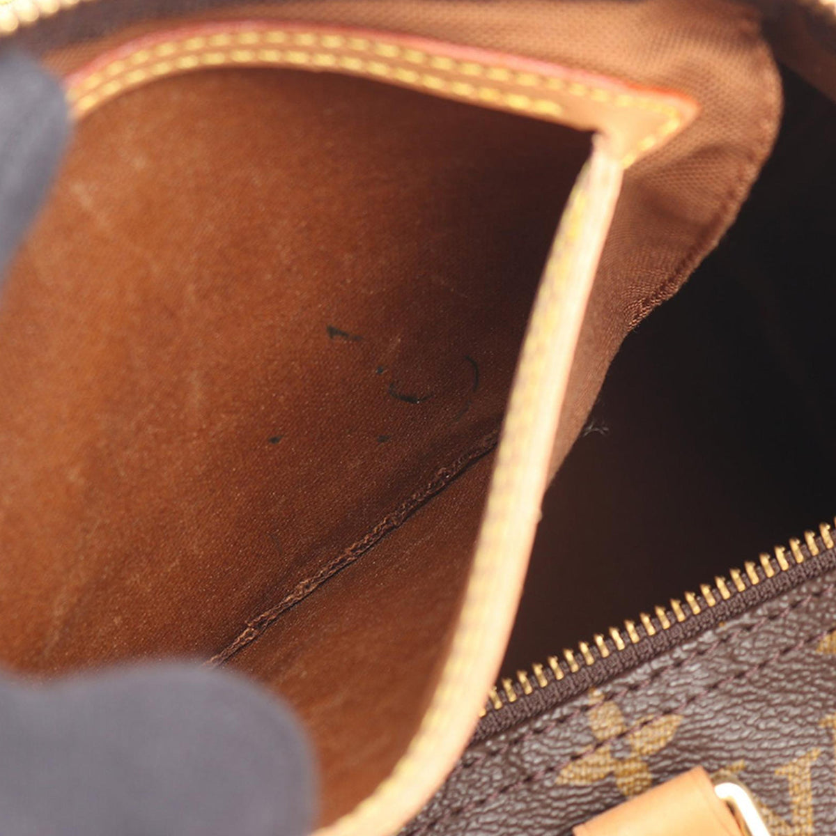 Louis Vuitton Monogram Speedy 40