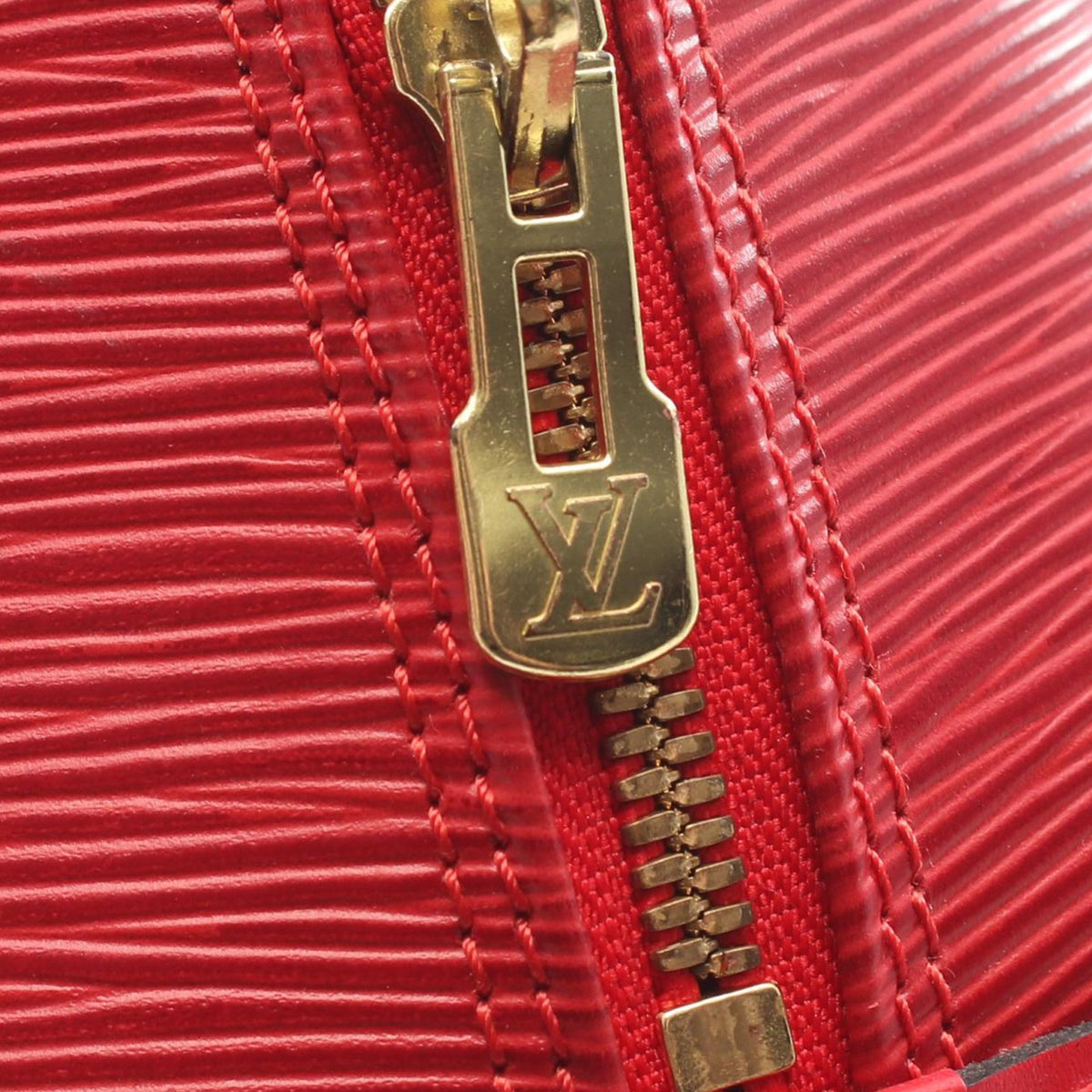 Louis Vuitton Epi Alma PM