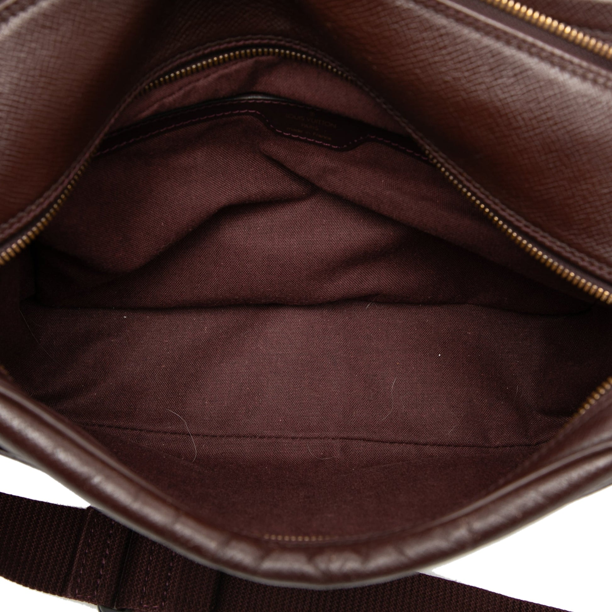 Louis Vuitton Taiga Reporter PM