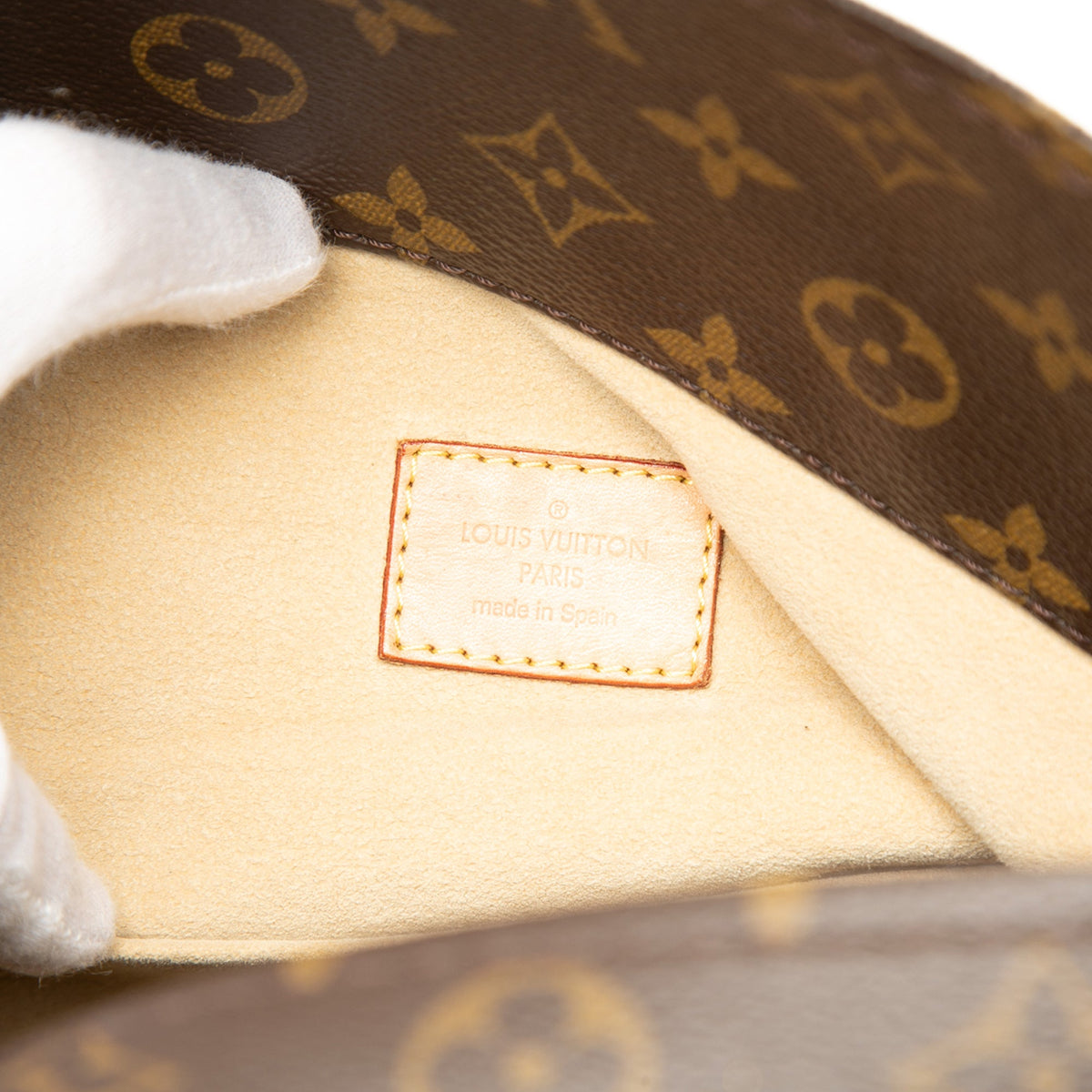 Louis Vuitton Monogram Artsy MM — Brown