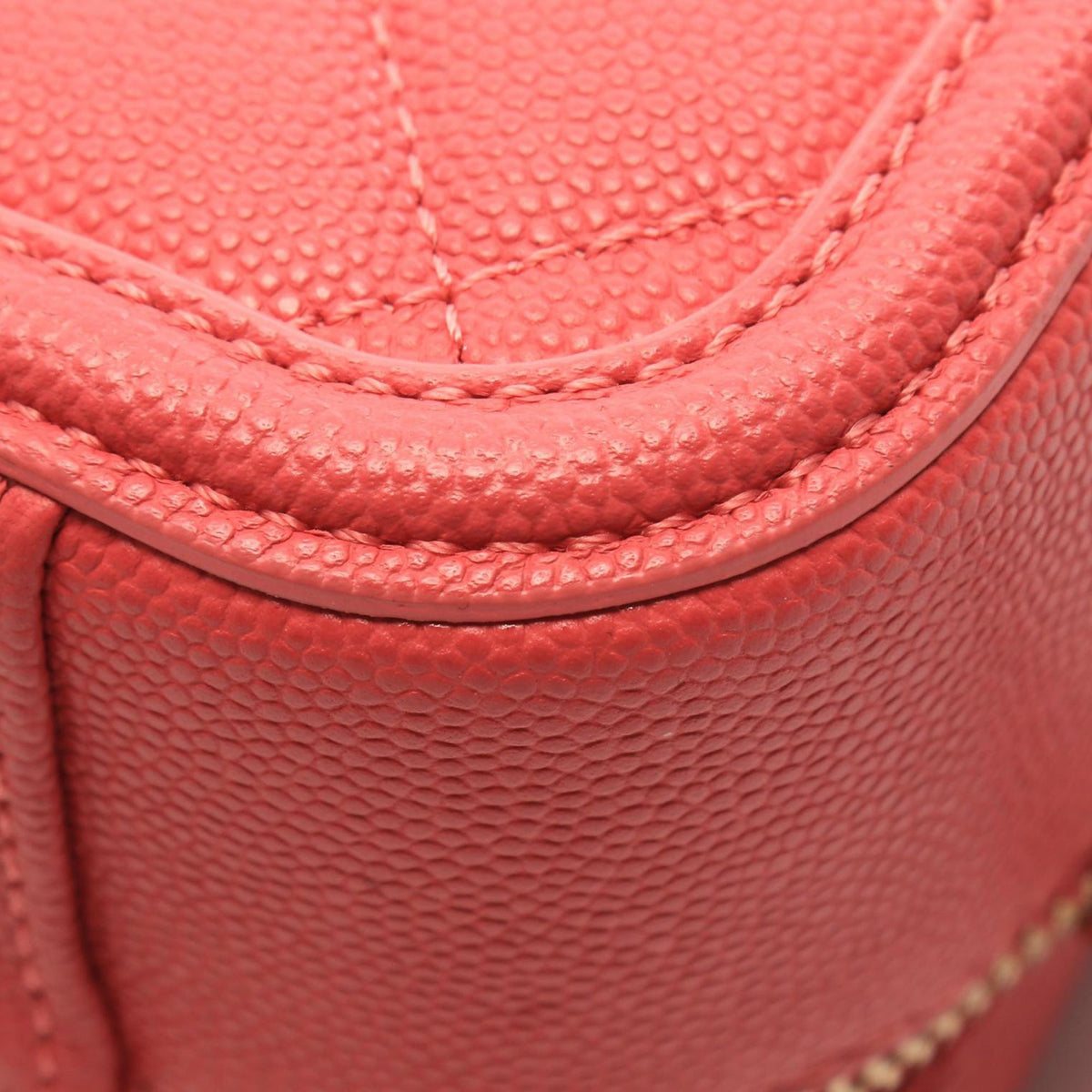 Chanel Medium Caviar CC Filigree Vanity Case