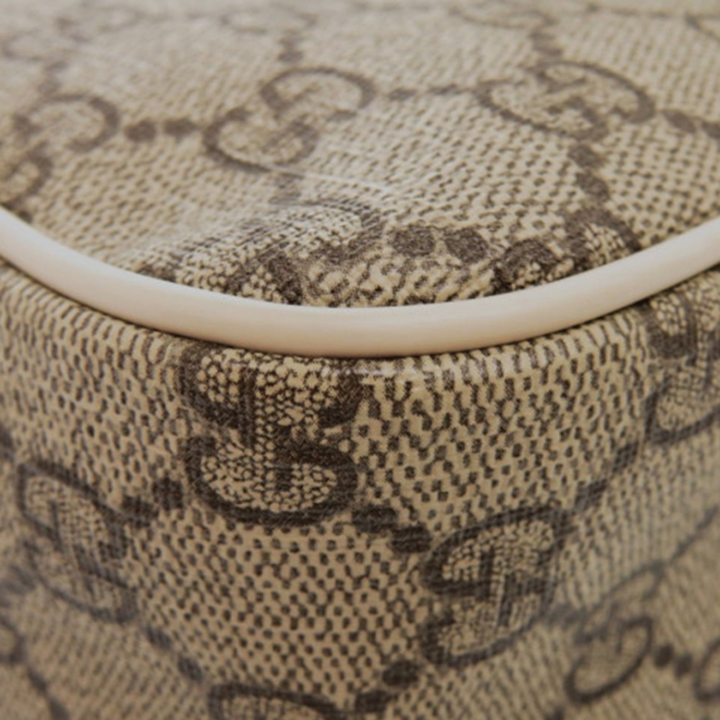 Gucci GG Supreme Crossbody
