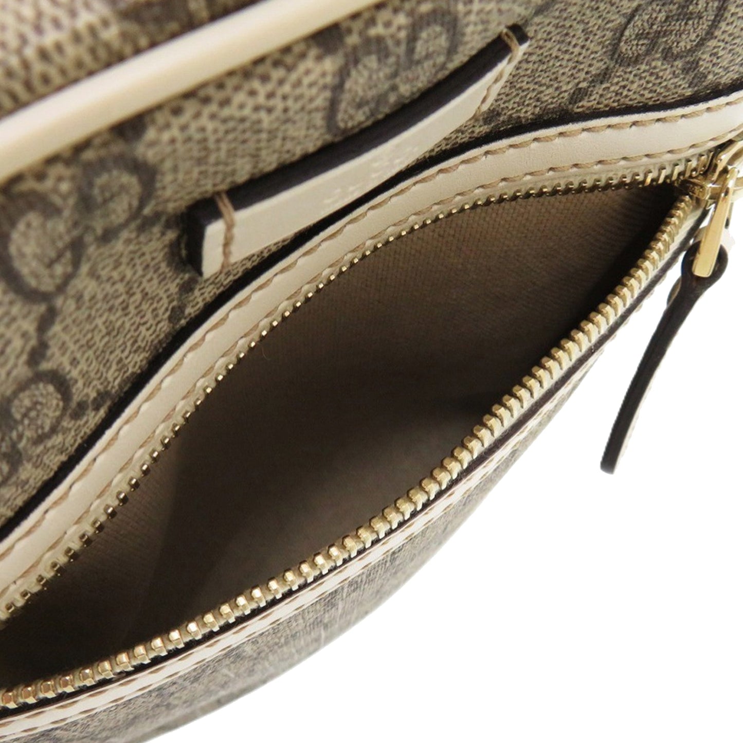 Gucci GG Supreme Crossbody