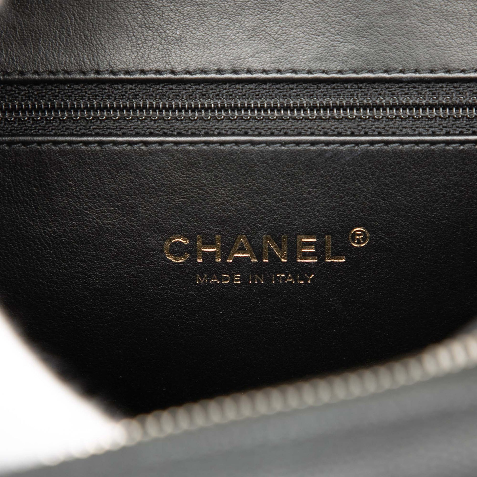 Chanel Medium Caviar CC Filigree Vanity Case