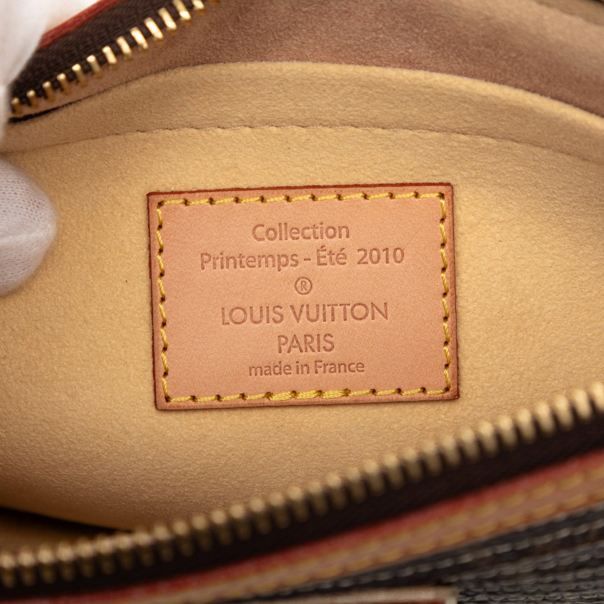 Louis Vuitton Monogram Eden Zoe Pochette