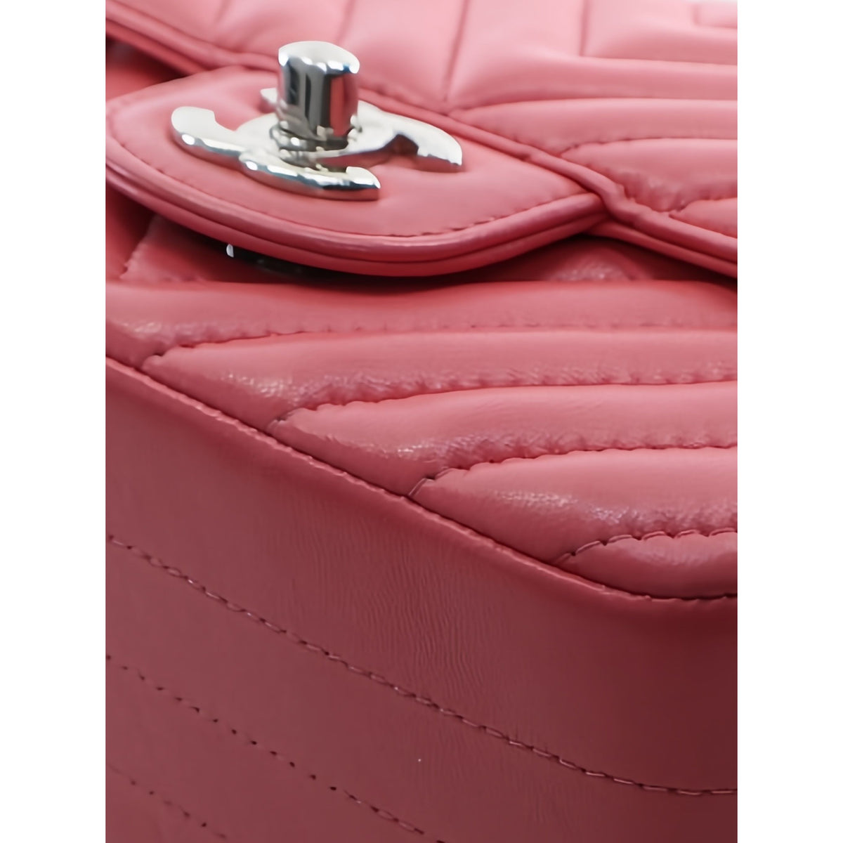 Chanel Mini Square Classic Chevron Lambskin Single Flap — Pink
