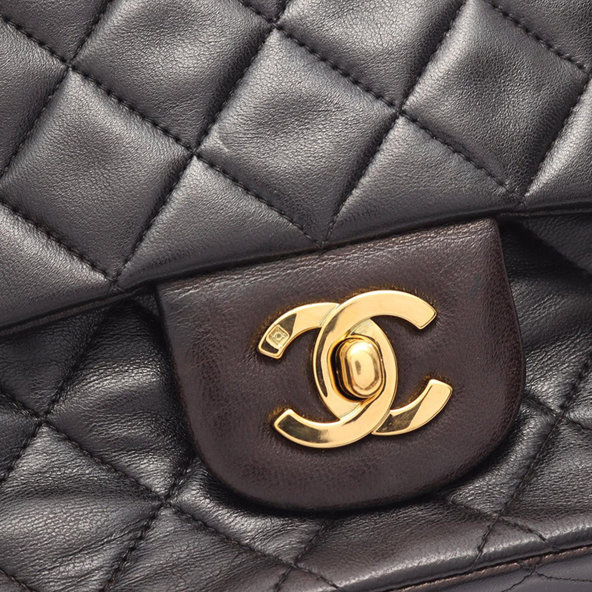 Chanel Medium Classic Lambskin Double Flap — Black