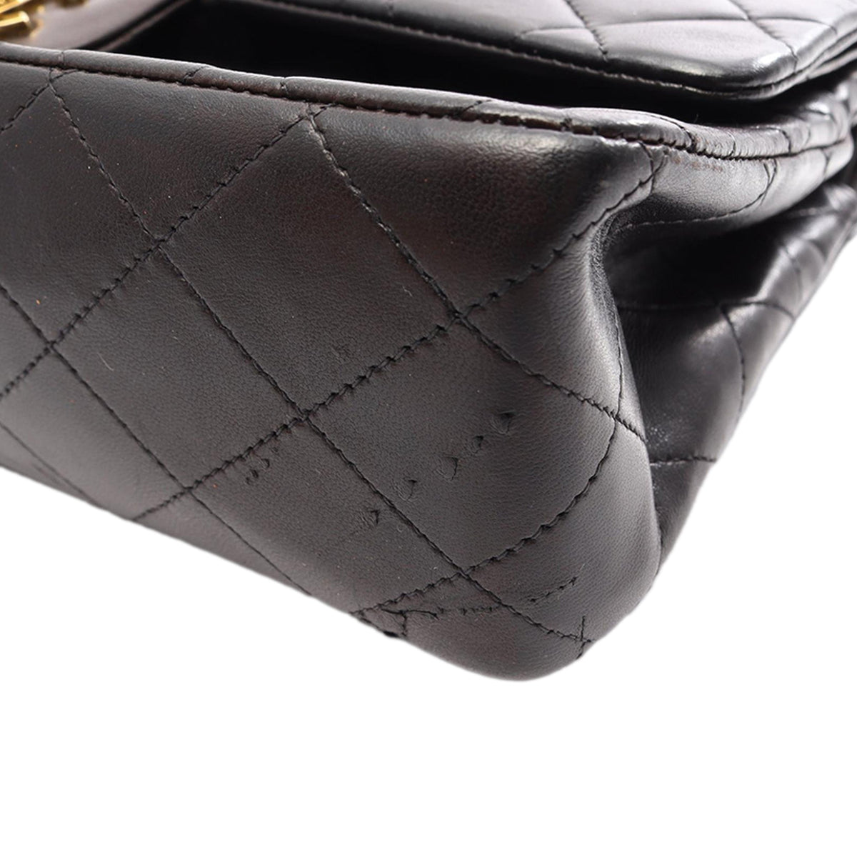 Chanel Medium Classic Lambskin Double Flap — Black