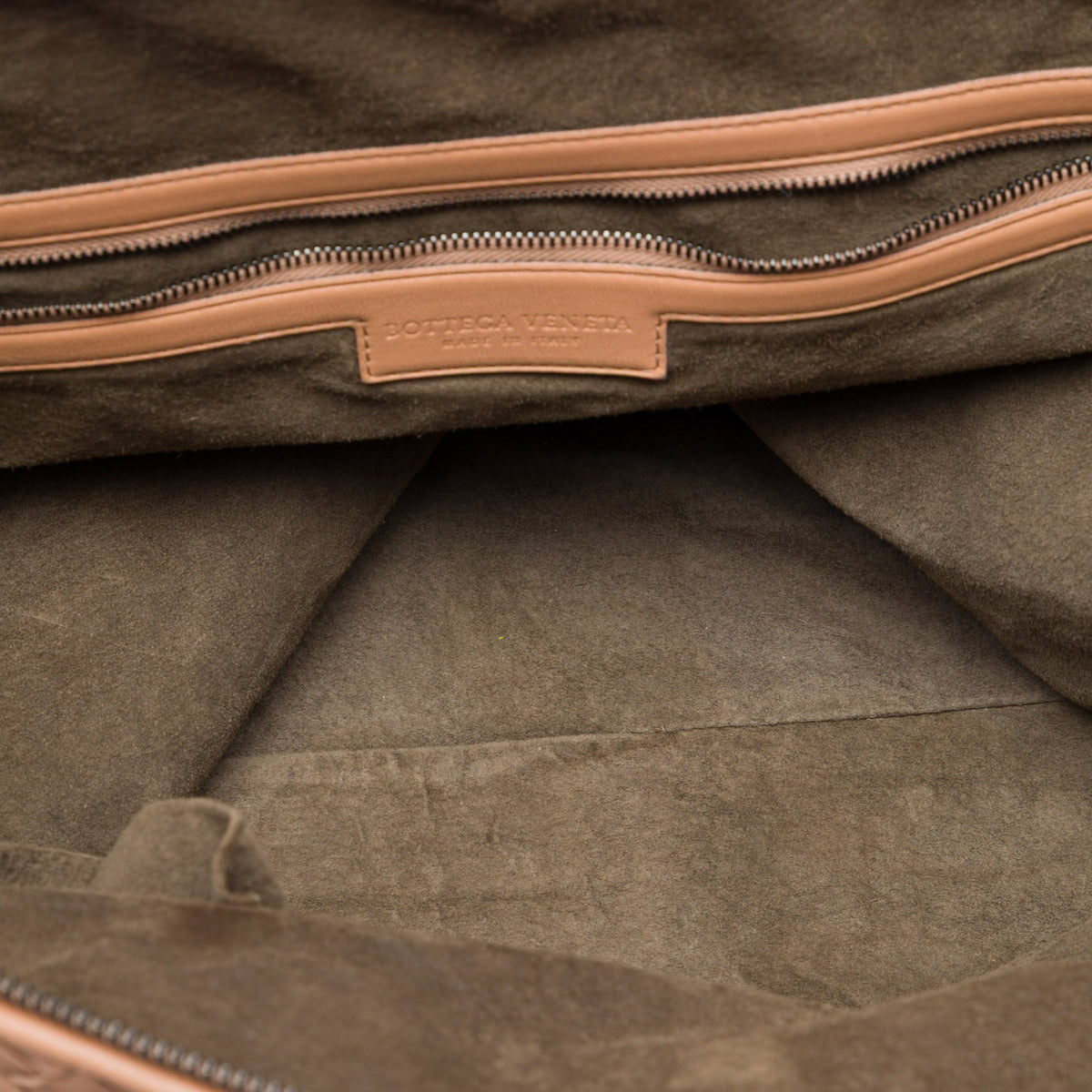 Bottega Veneta Maxi Nappa Intrecciato Convertible Tote — Beige