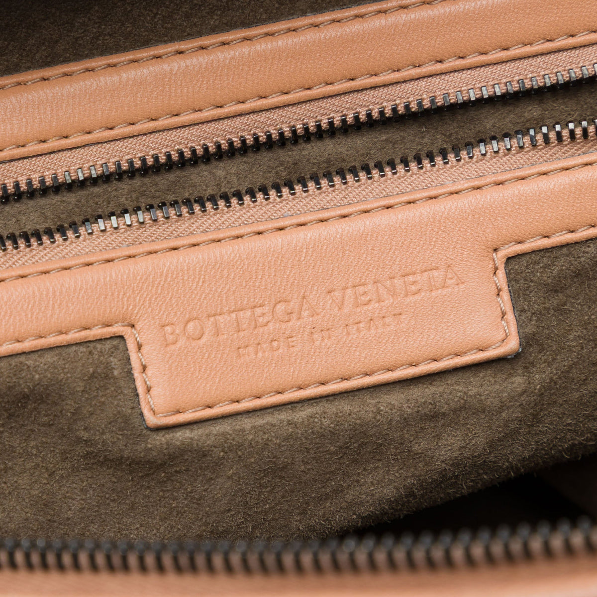 Bottega Veneta Maxi Nappa Intrecciato Convertible Tote — Beige