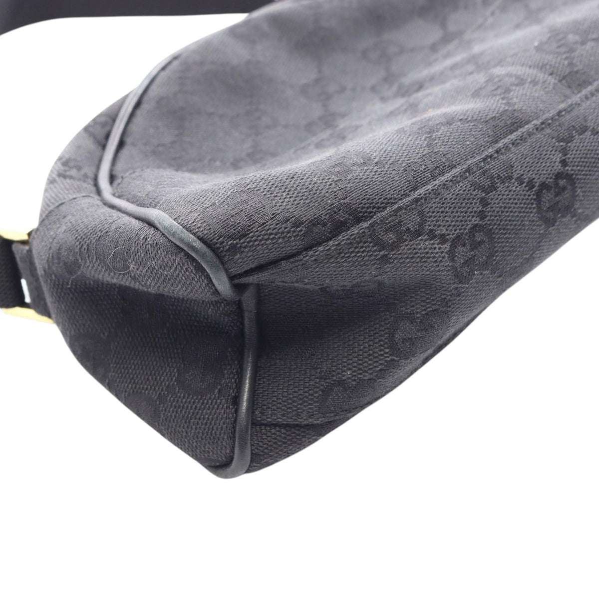 Gucci GG Canvas Shoulder Bag — Black