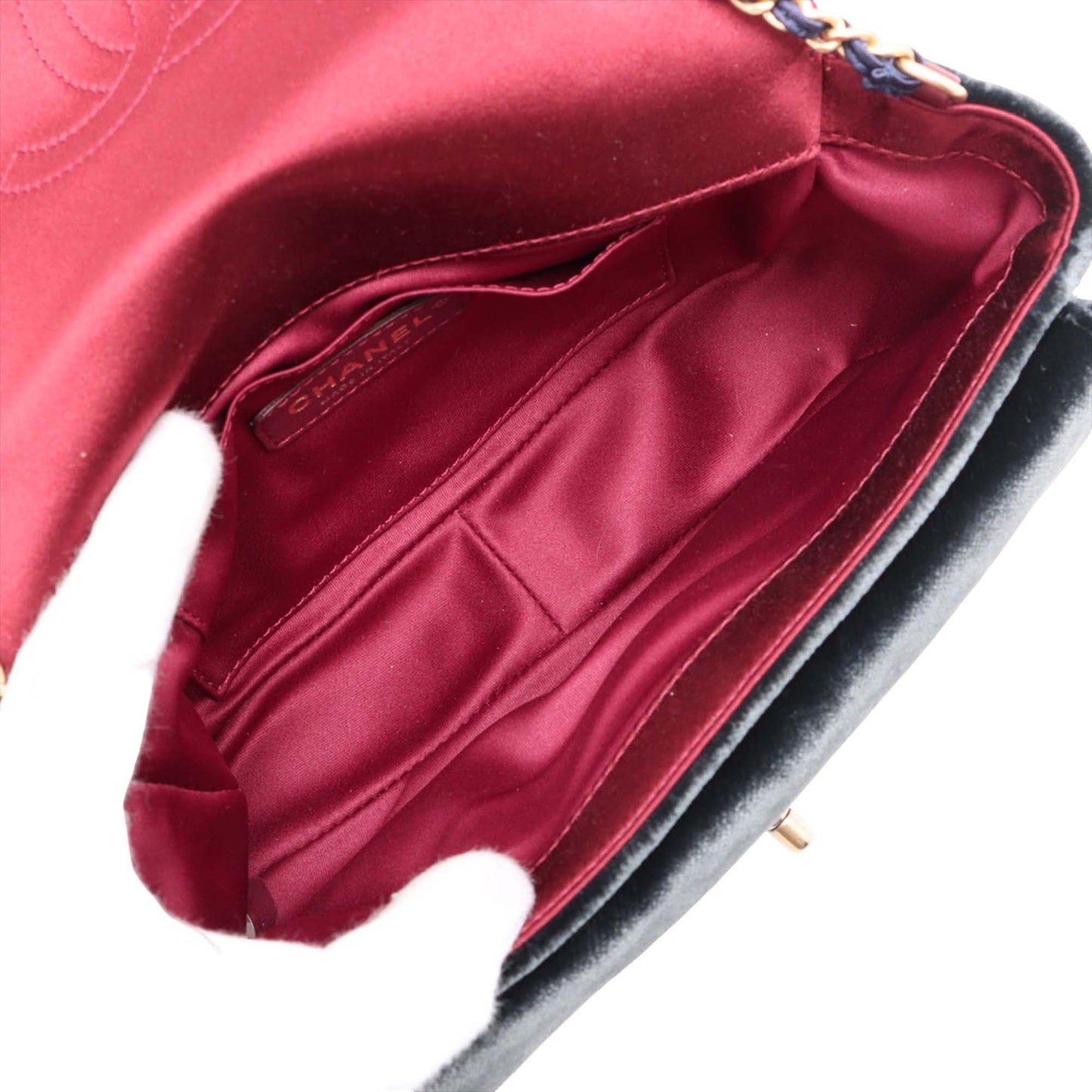 Chanel Paris Cosmopolite Small Tricolor Quilted Velvet Private Affair Camellia Flap