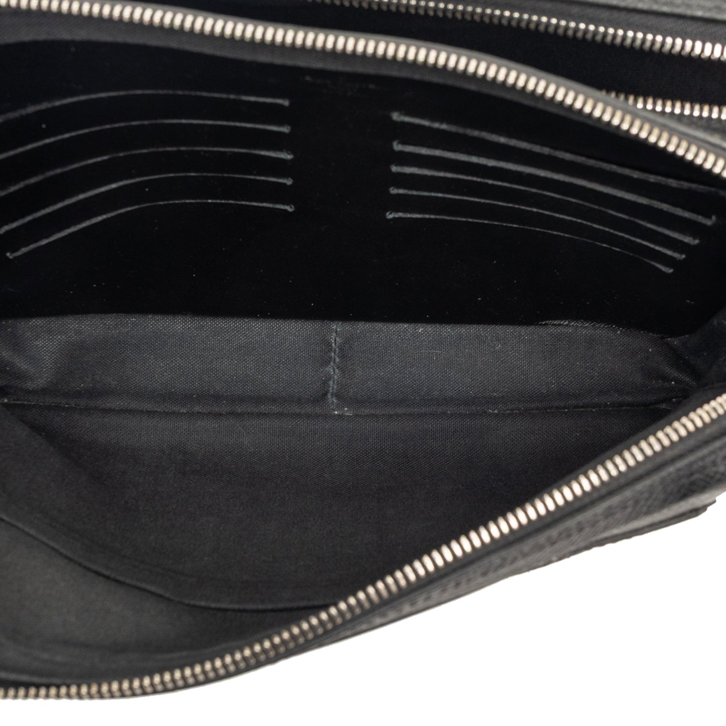 Louis Vuitton Taiga Neo Pavel Clutch