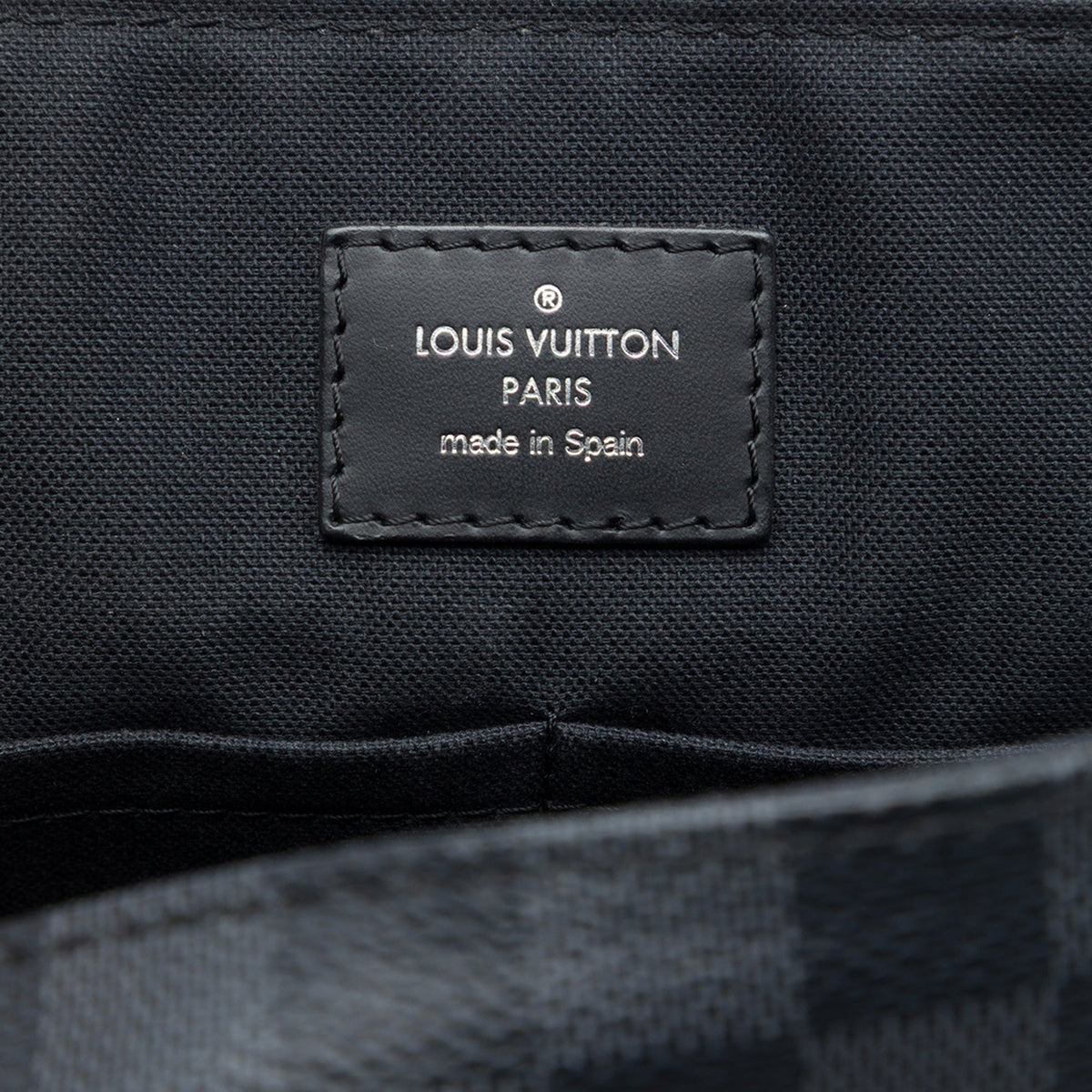 Louis Vuitton Damier Graphite District MM
