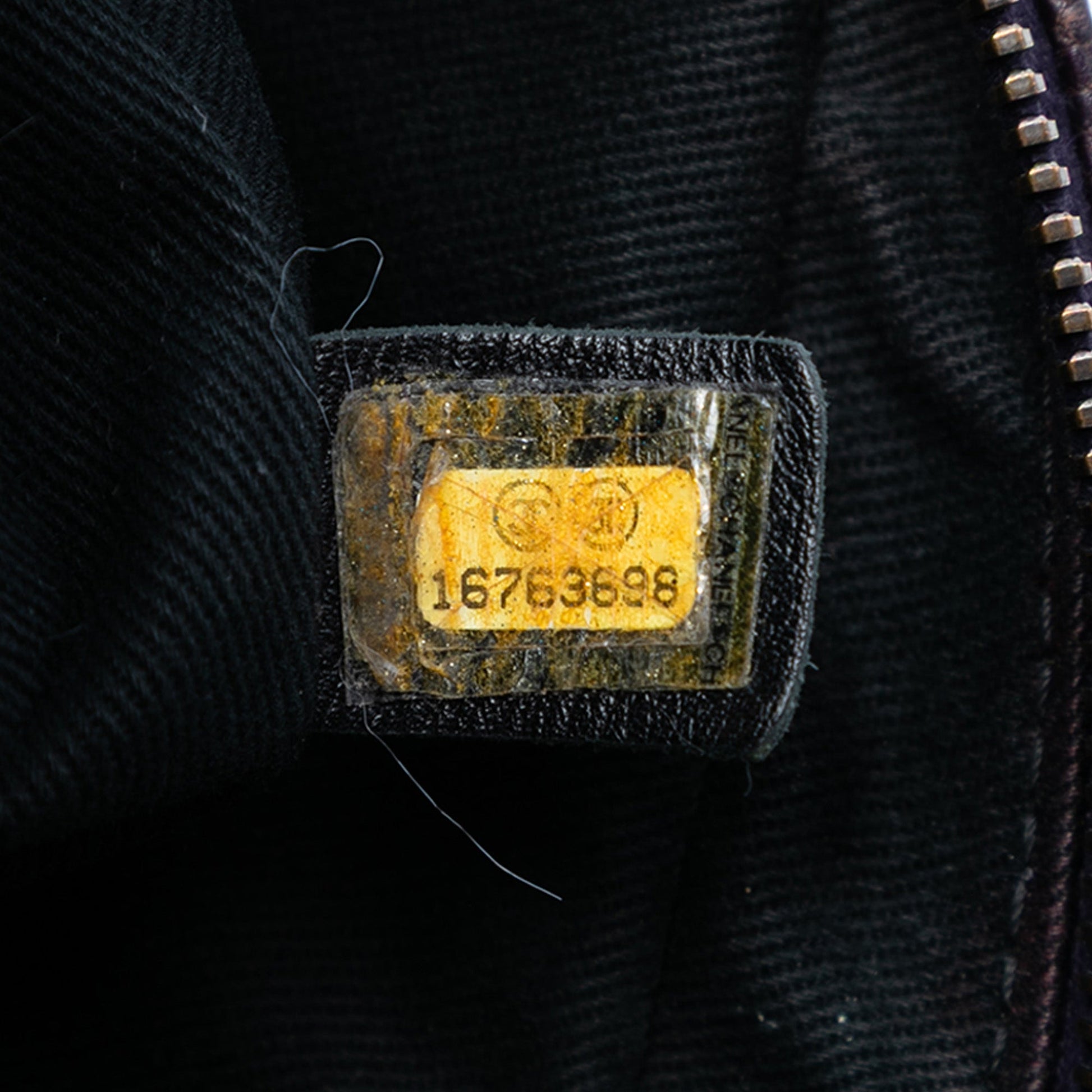 Jumbo Quilted Iridescent Caviar Easy Flap
