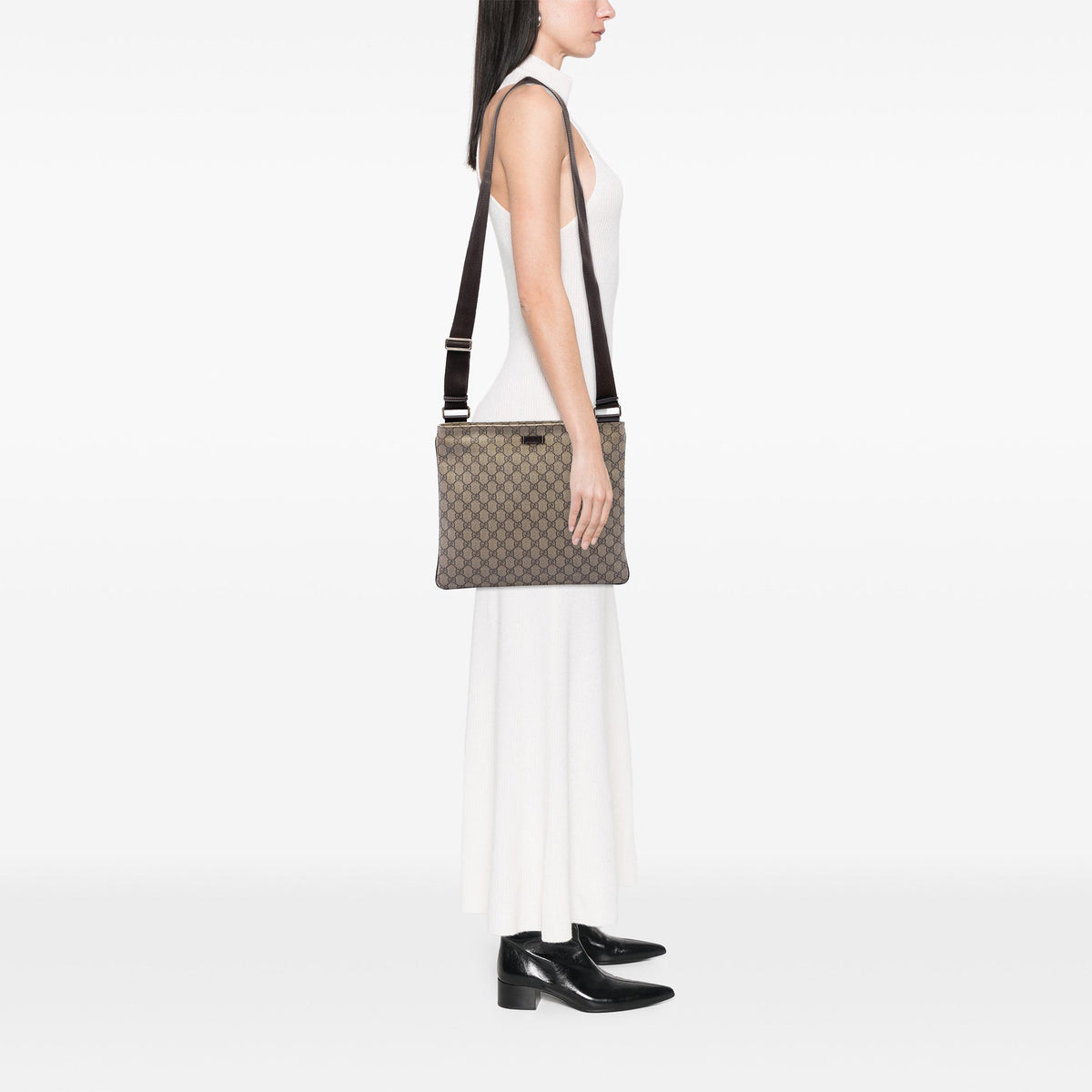 Gucci GG Supreme Crossbody — Beige
