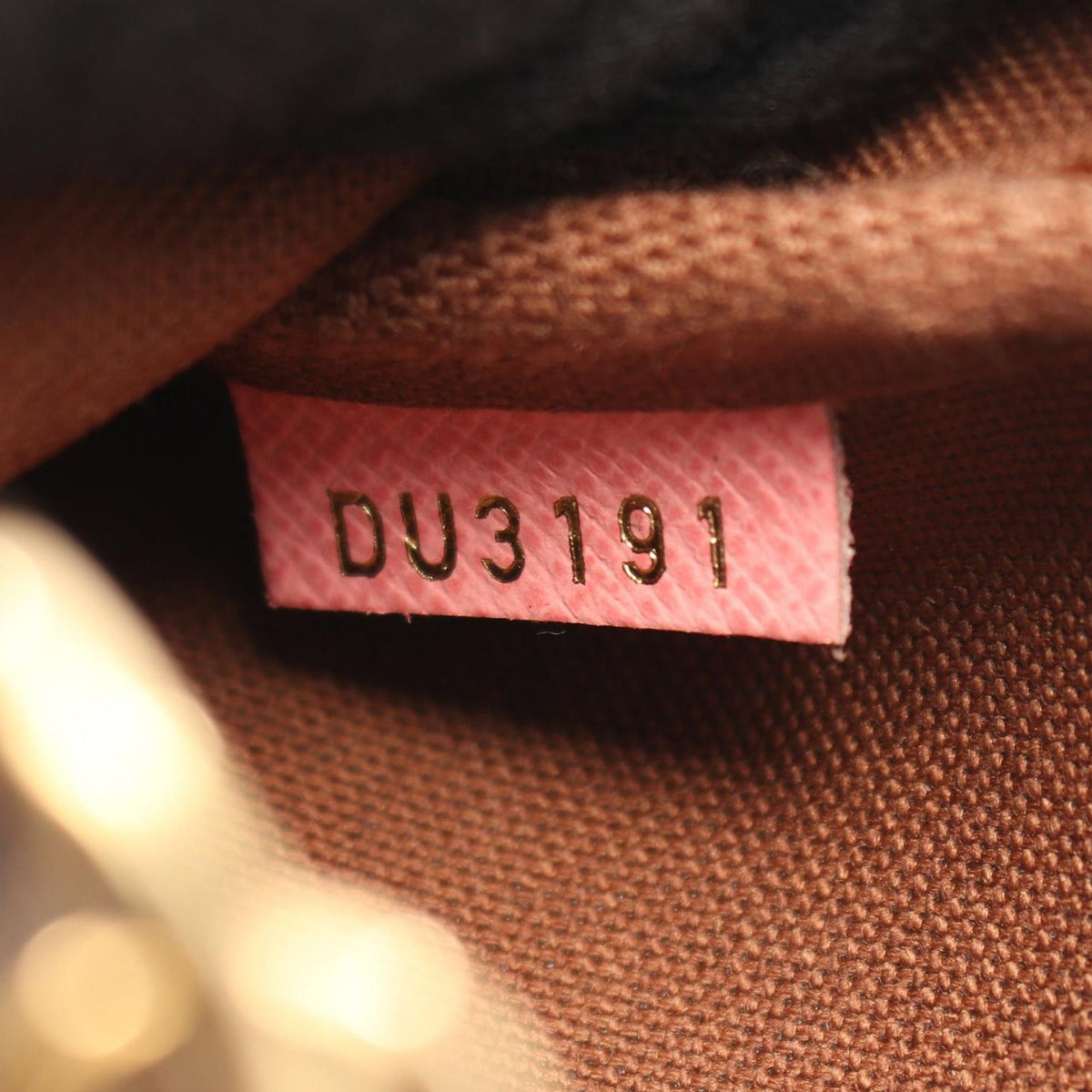 Louis Vuitton Monogram Illustre Mini Pochette Accessories