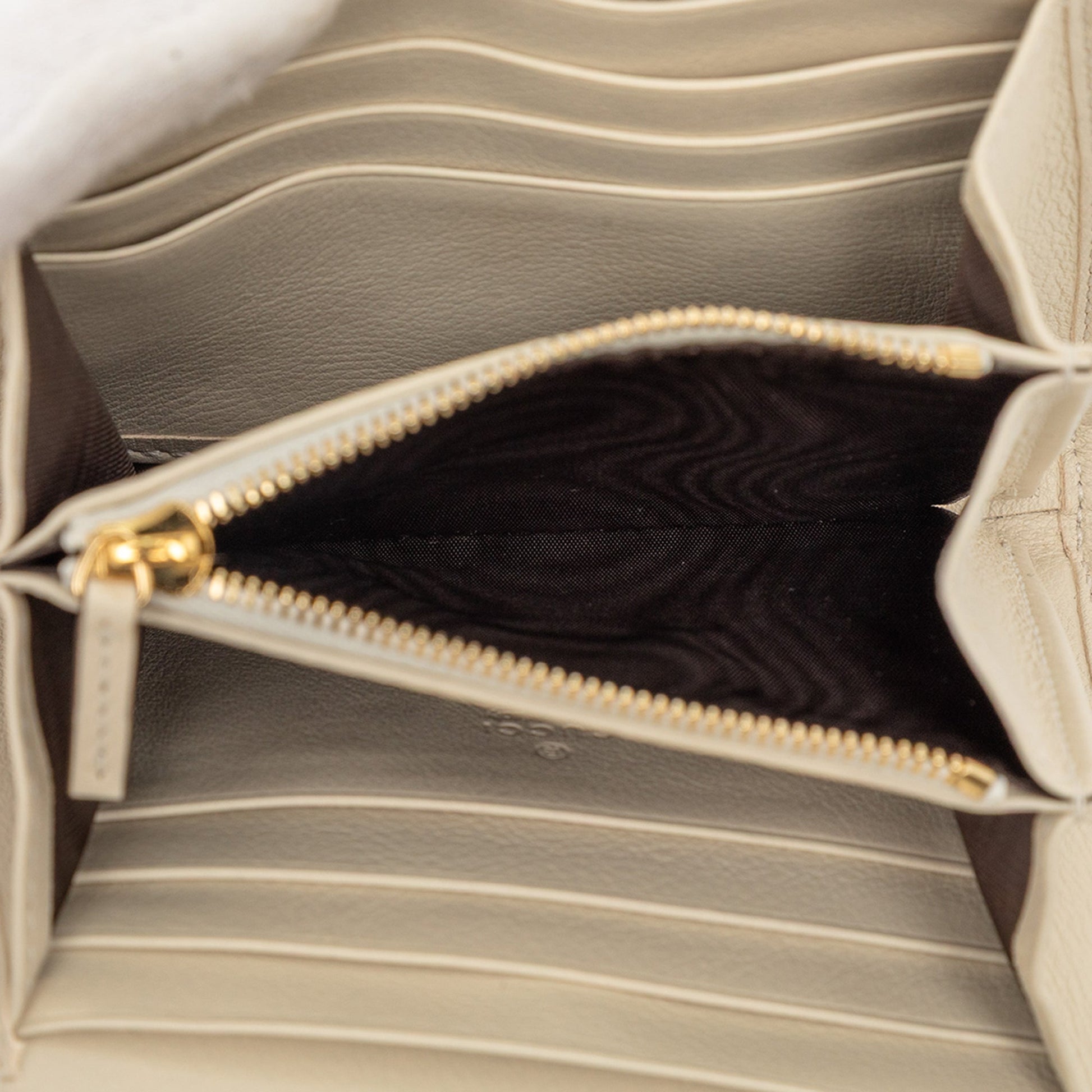 Gucci Medium Calfskin Blondie Wallet on Chain