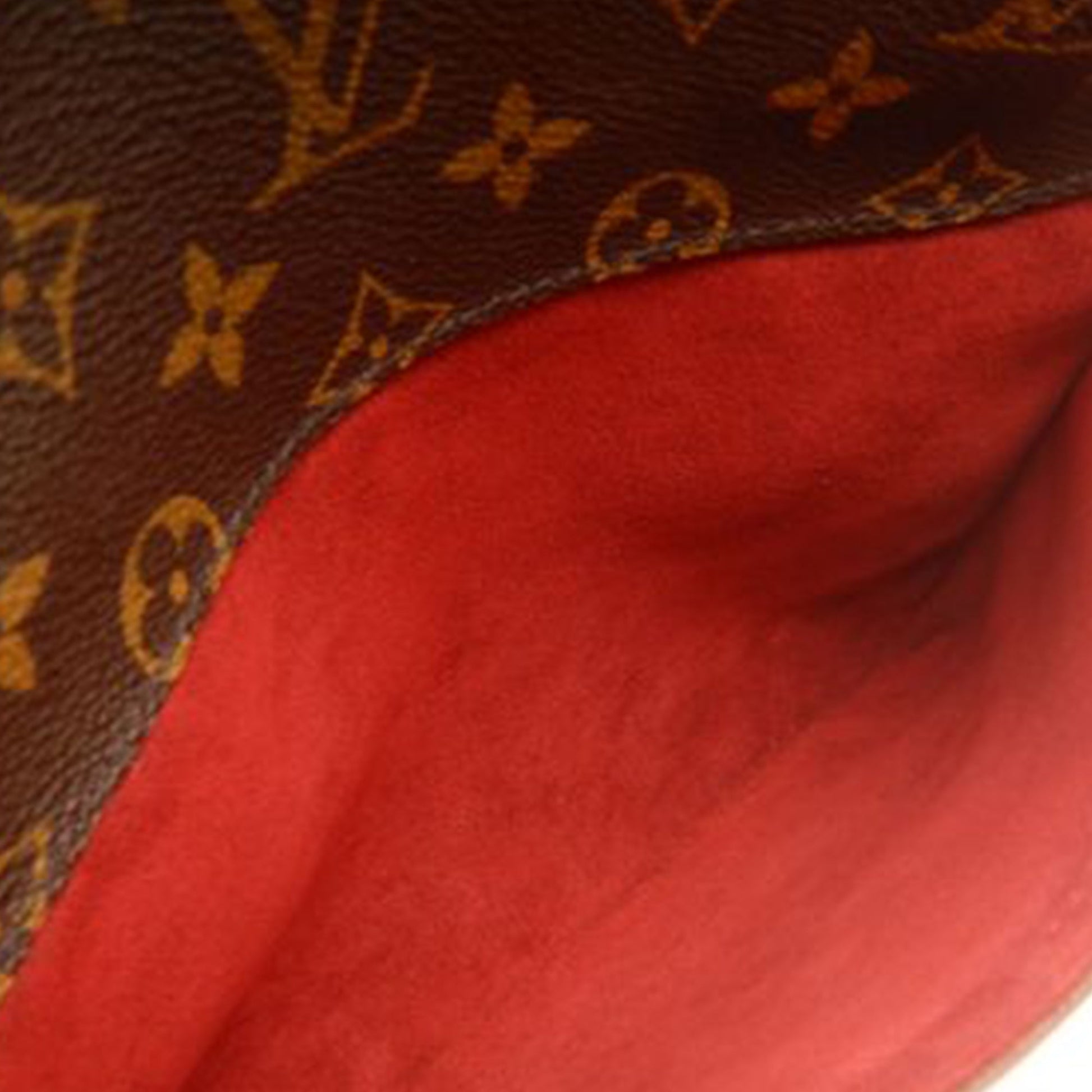 Louis Vuitton Monogram Coussin GM
