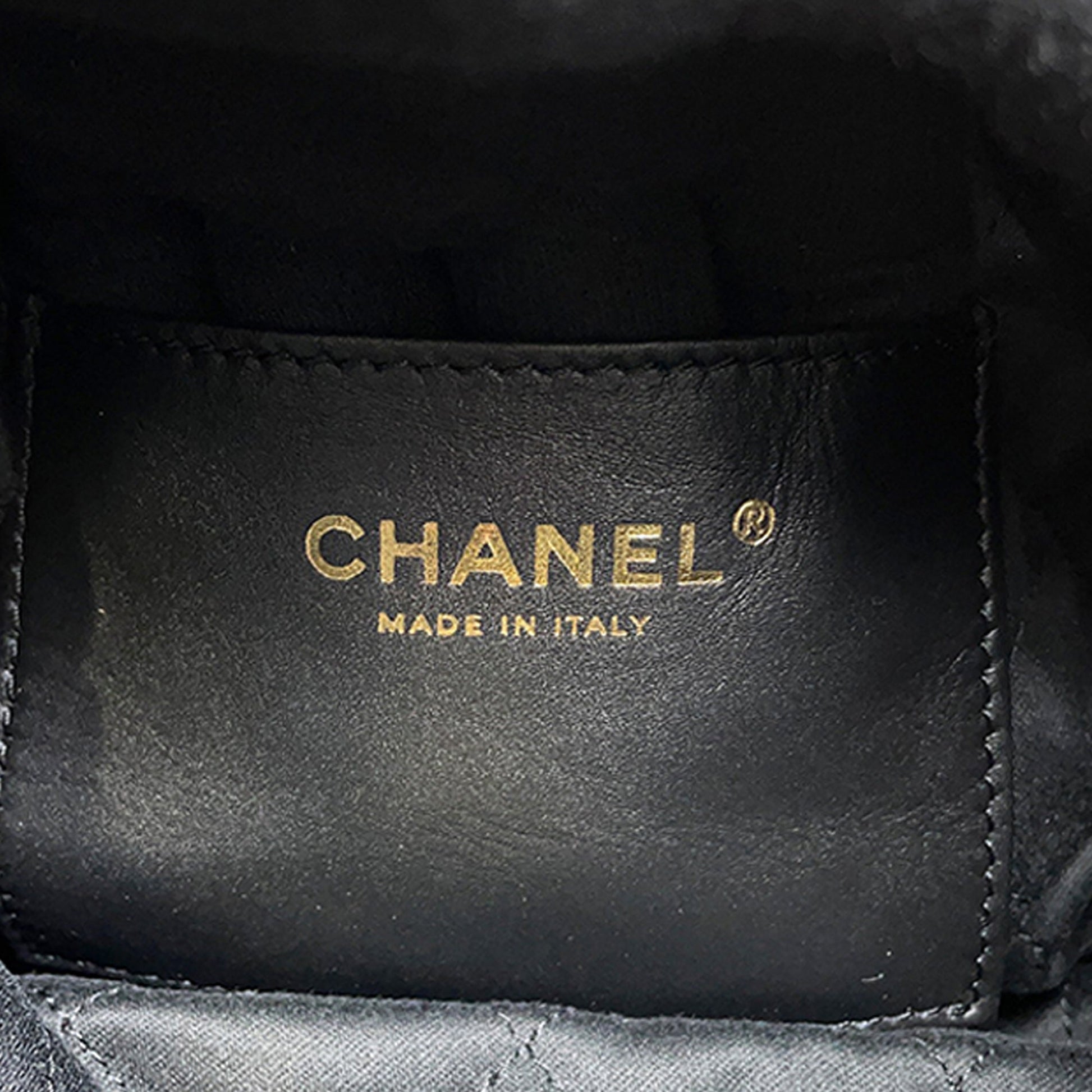 Chanel Mini Shiny Calfskin 22 Handbag