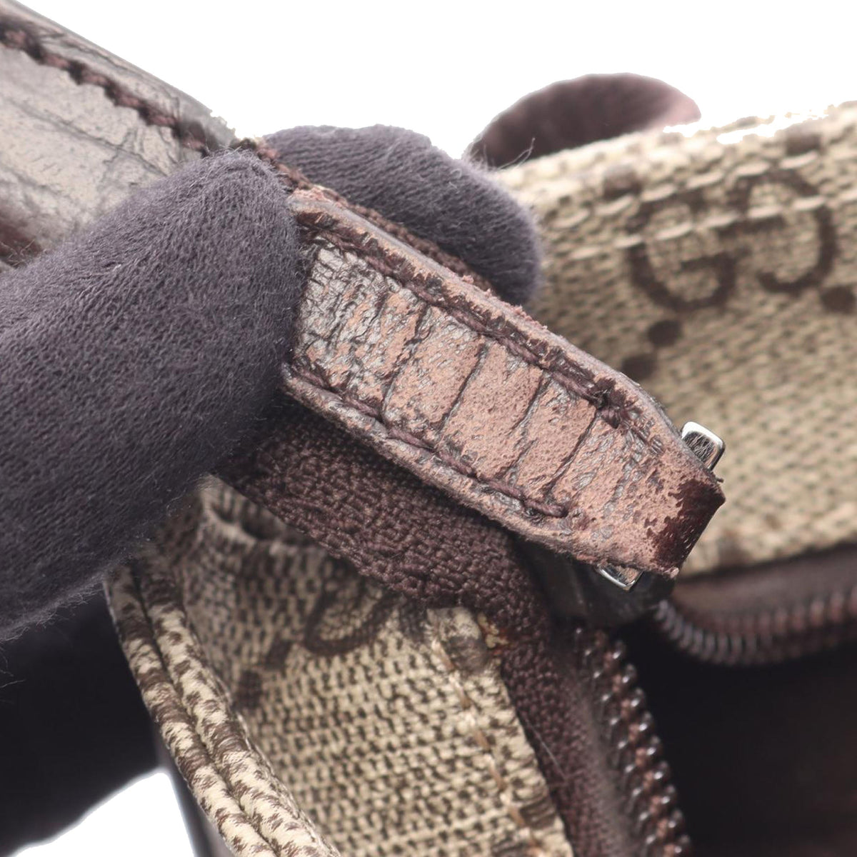 Gucci GG Supreme Crossbody Bag