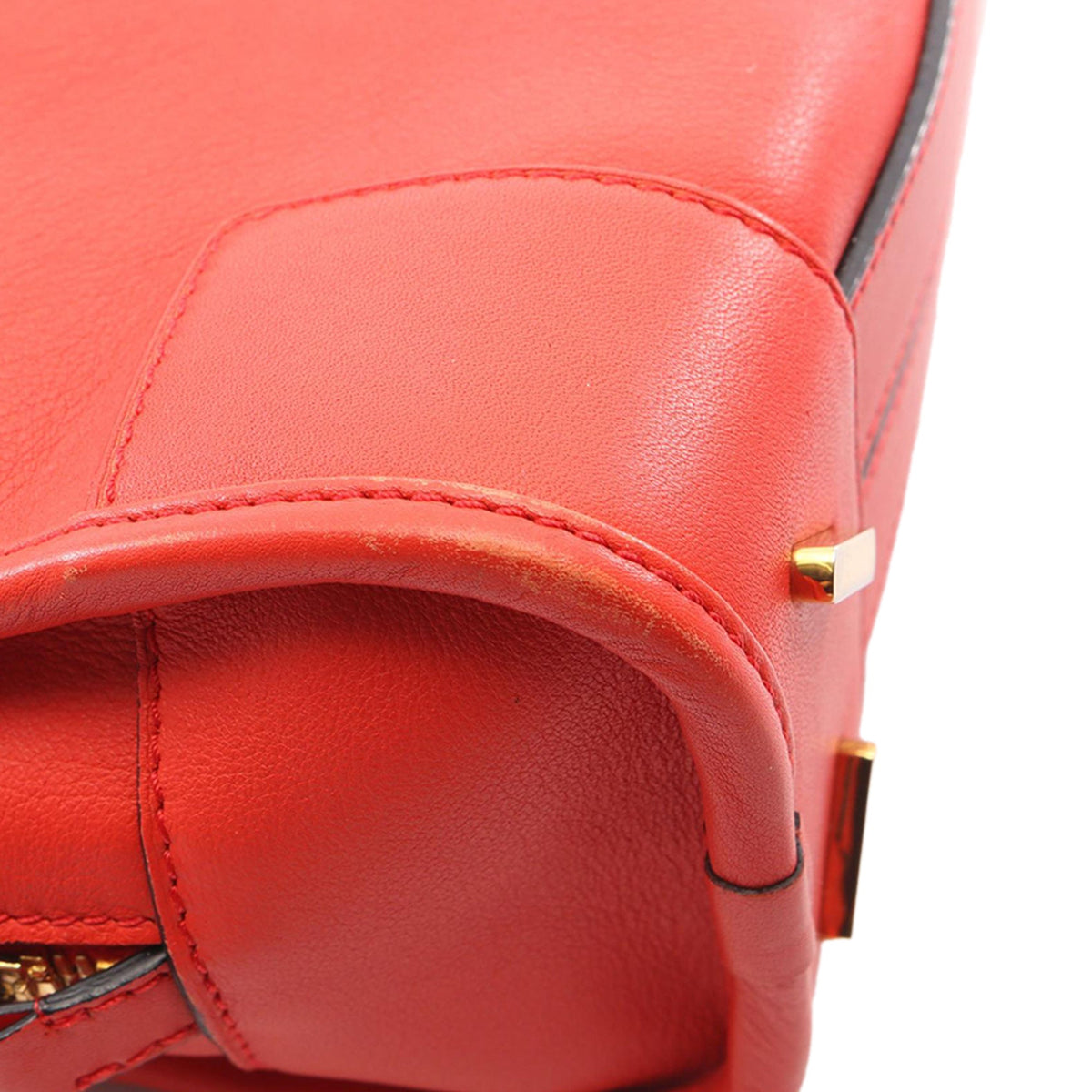 LOEWE Leather Amazona 23 — Red