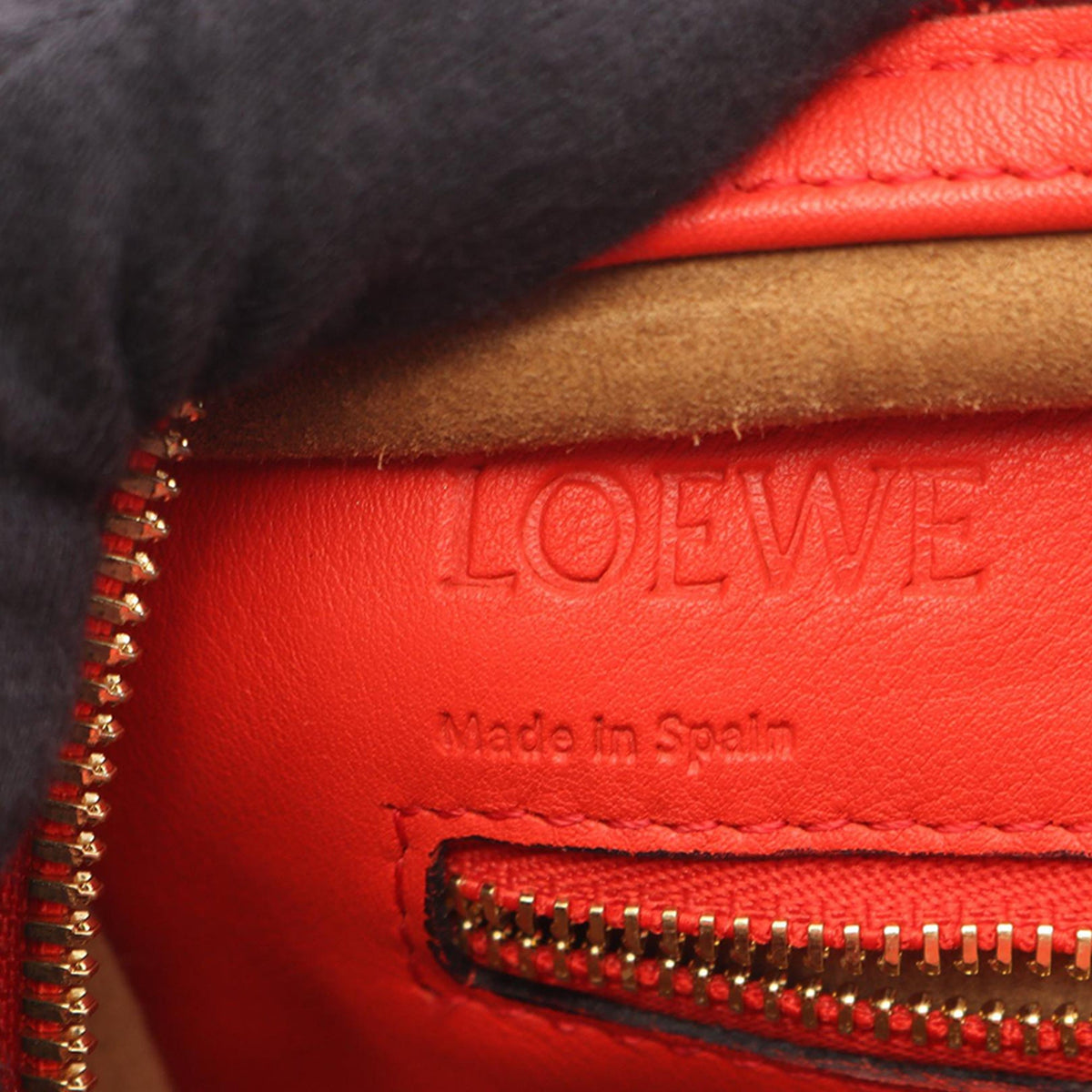 LOEWE Leather Amazona 23 — Red