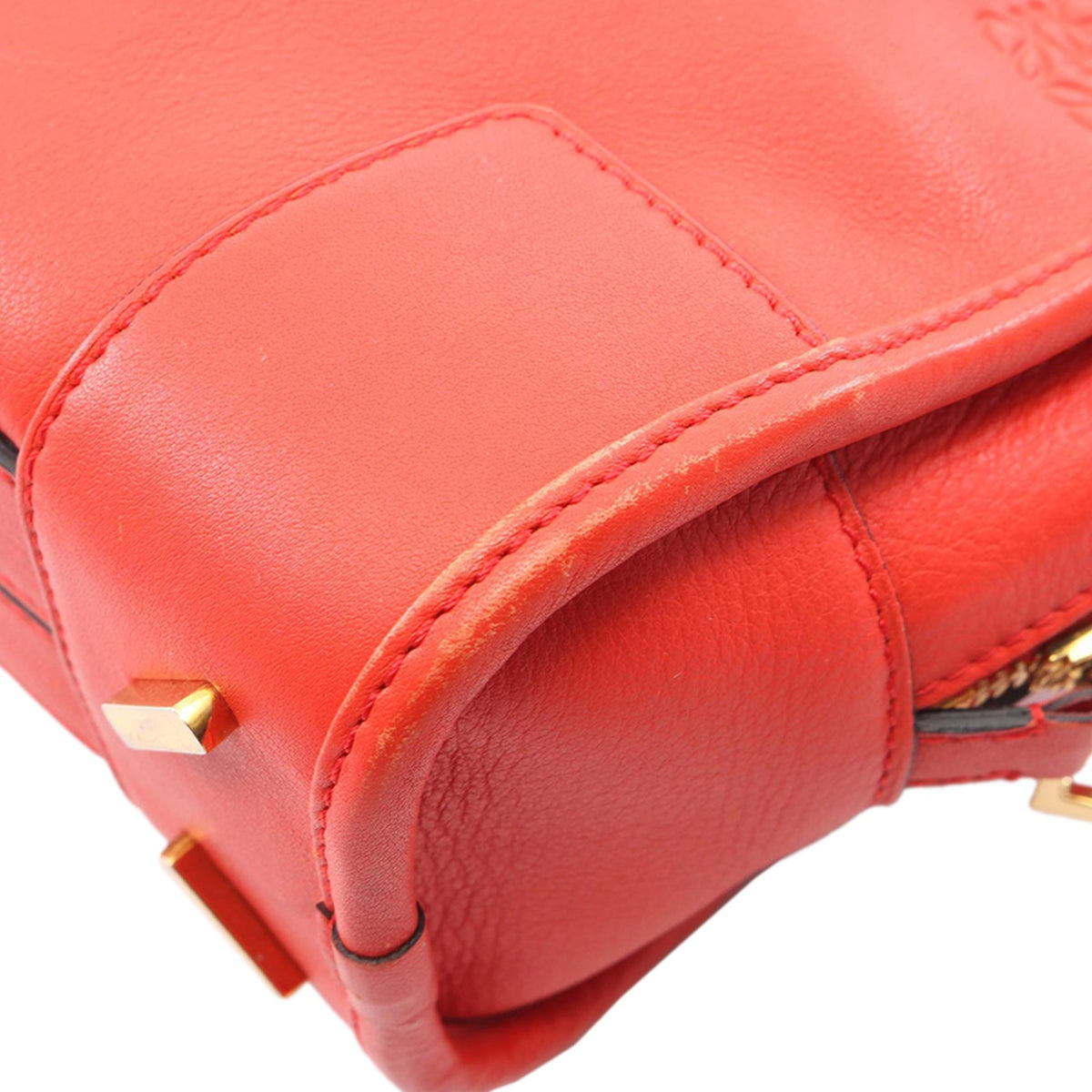 LOEWE Leather Amazona 23 — Red