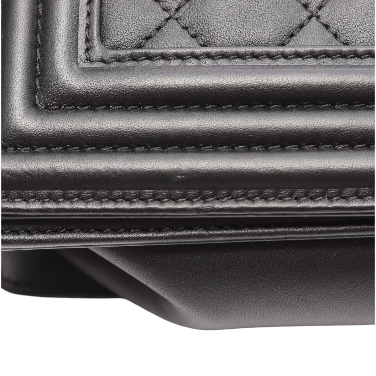 Chanel Old Medium Quilted Lambskin Boy Flap