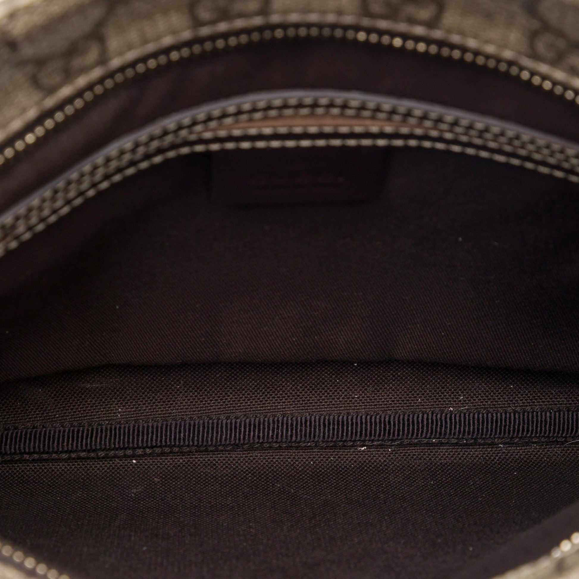 Gucci GG Supreme Crossbody