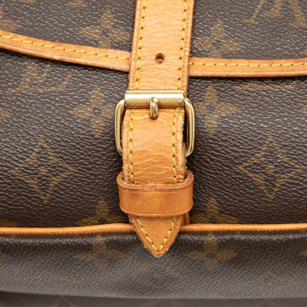 Louis Vuitton Monogram Saumur 25