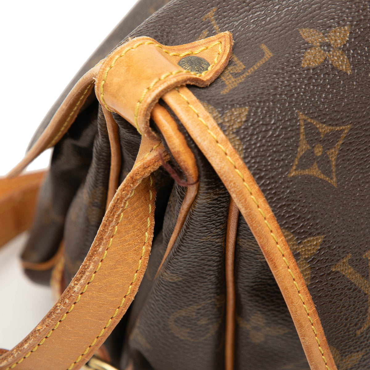 Louis Vuitton Monogram Saumur 25