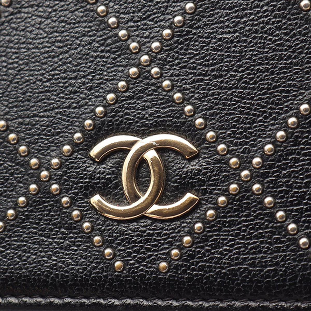 Chanel CC Studded Goatskin Wallet On Chain — Black