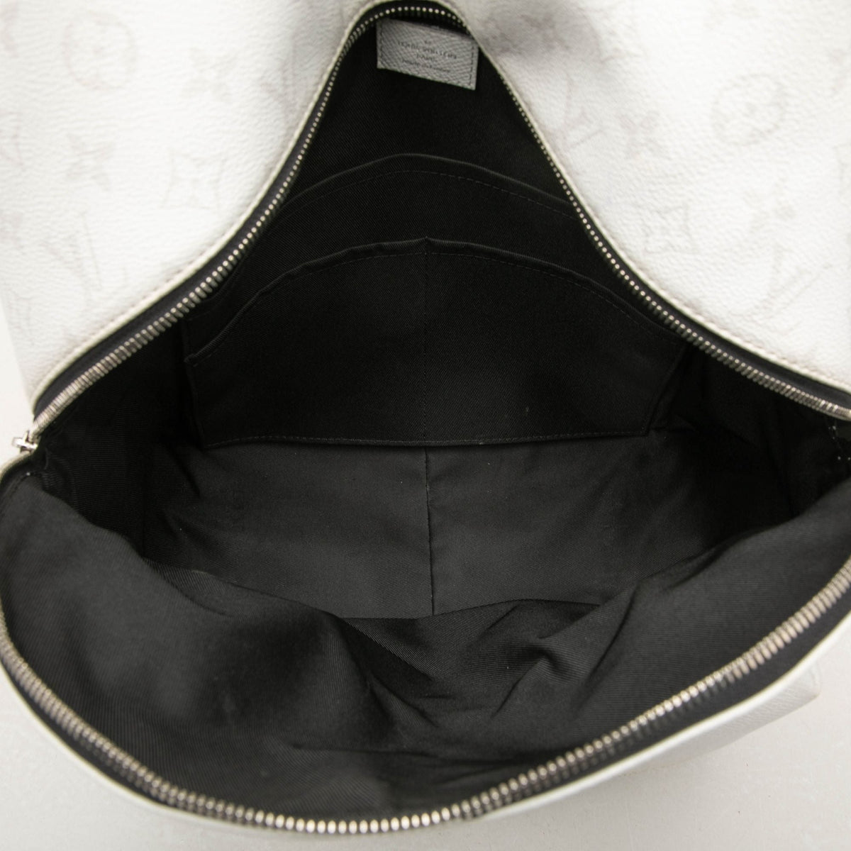 Louis Vuitton Monogram Taigarama Discovery Backpack — White