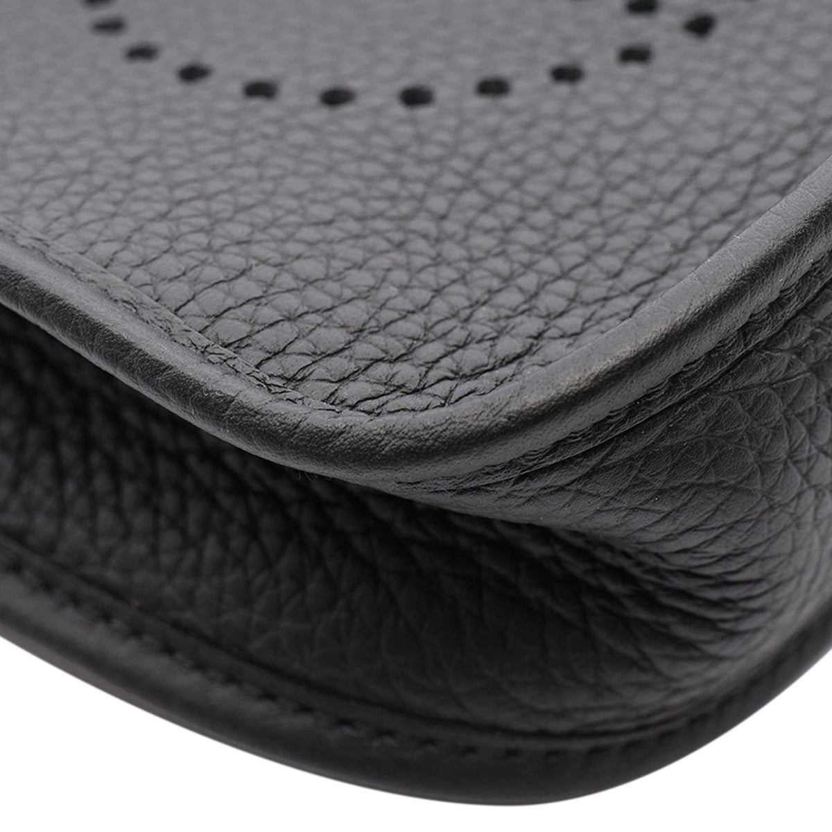 Hermès Clemence Evelyne TPM 16 — Black