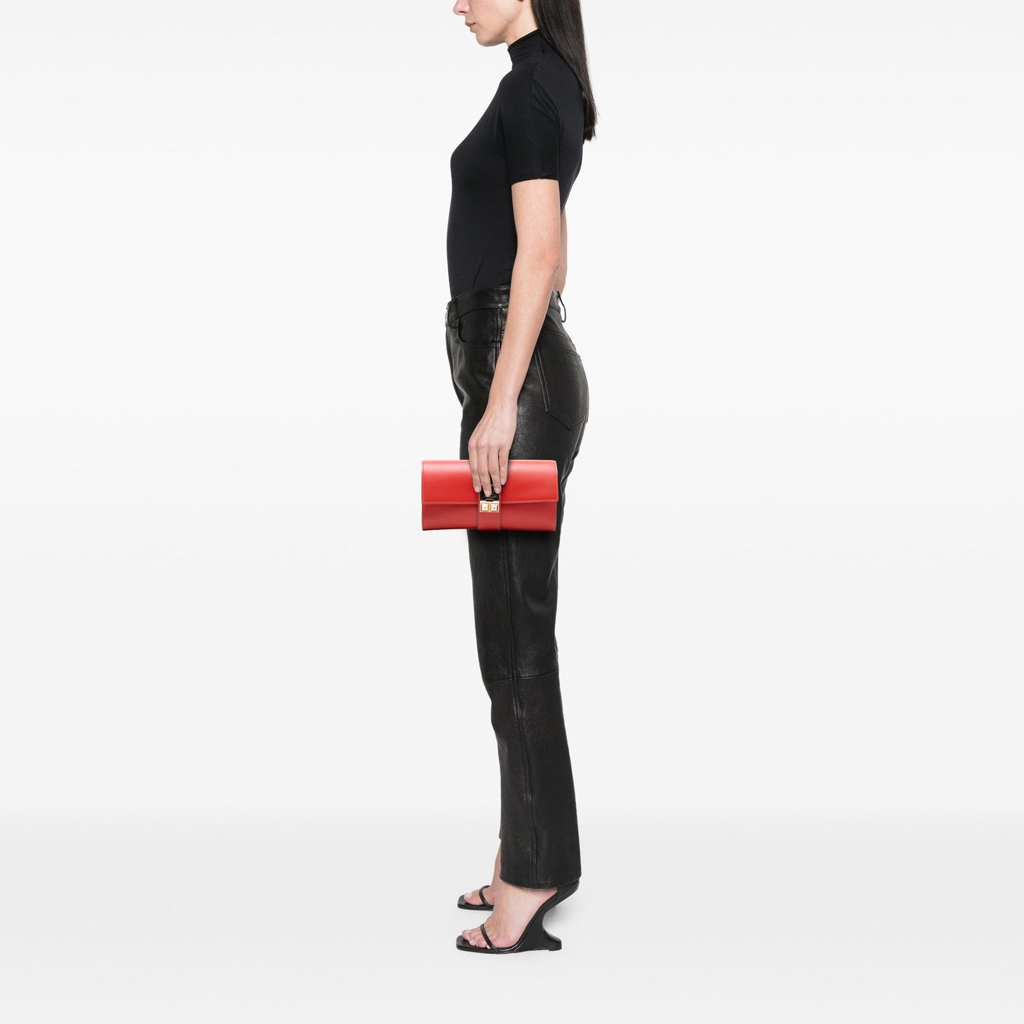Hermès Tadelakt Medor Clutch 23