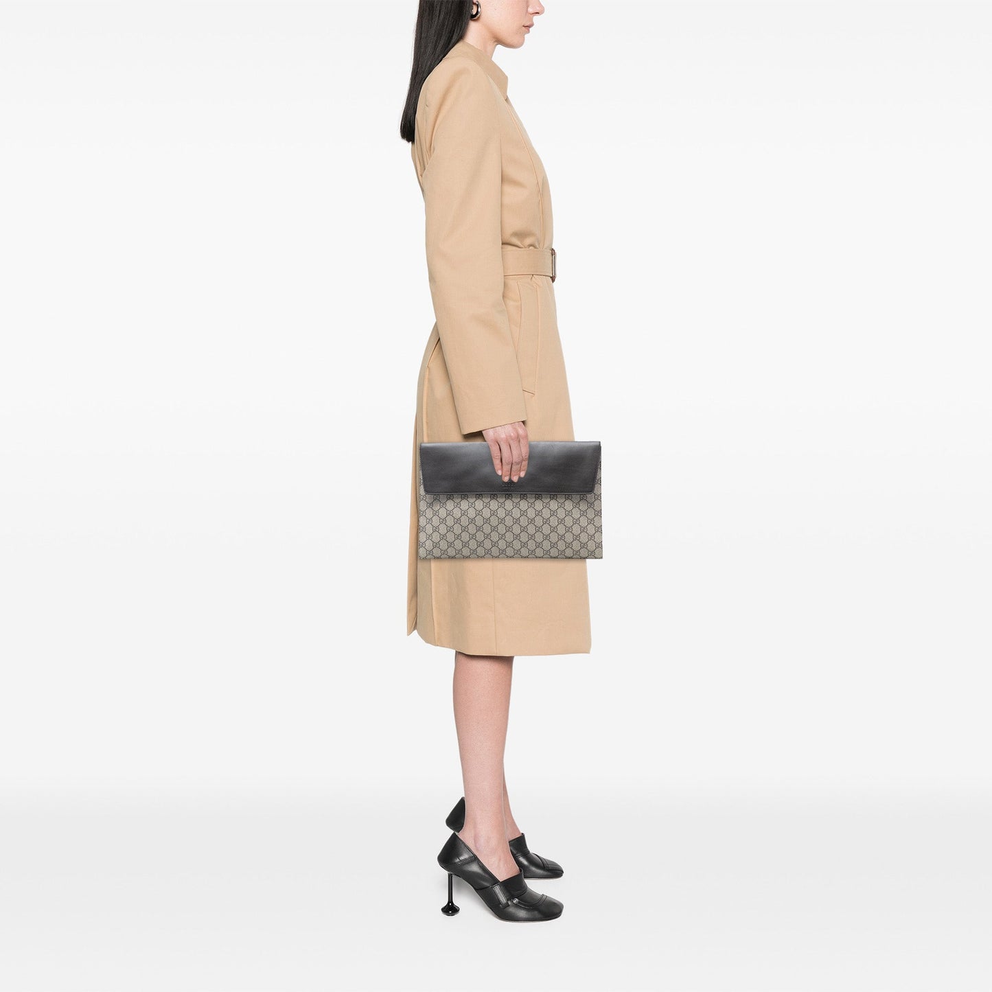 Gucci GG Supreme Envelope Clutch