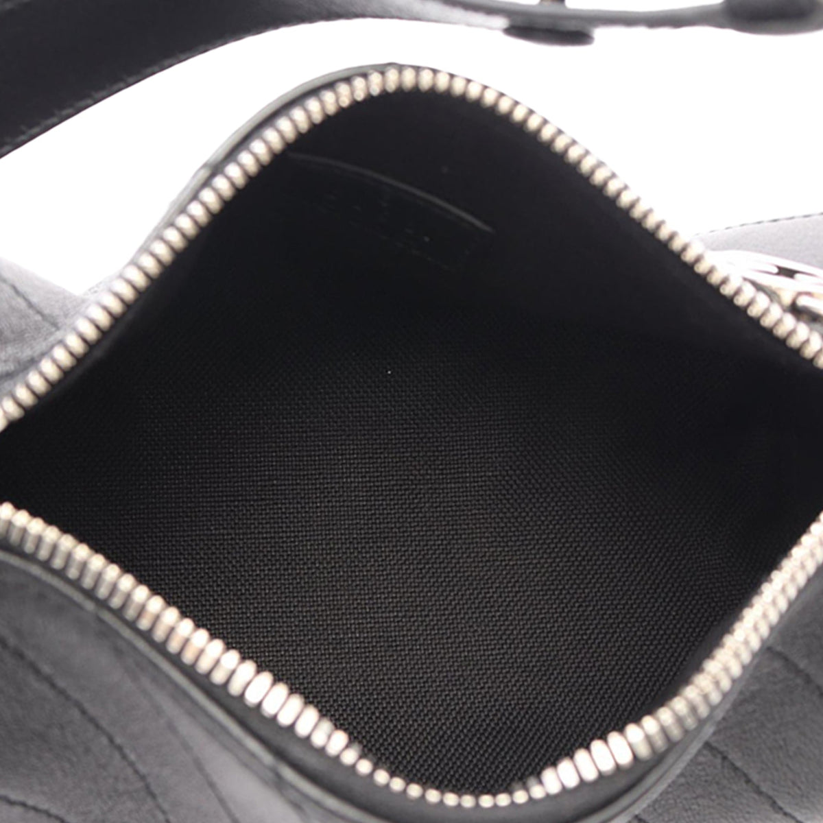 Gucci Mini Leather Blondie Barrel Shoulder Bag