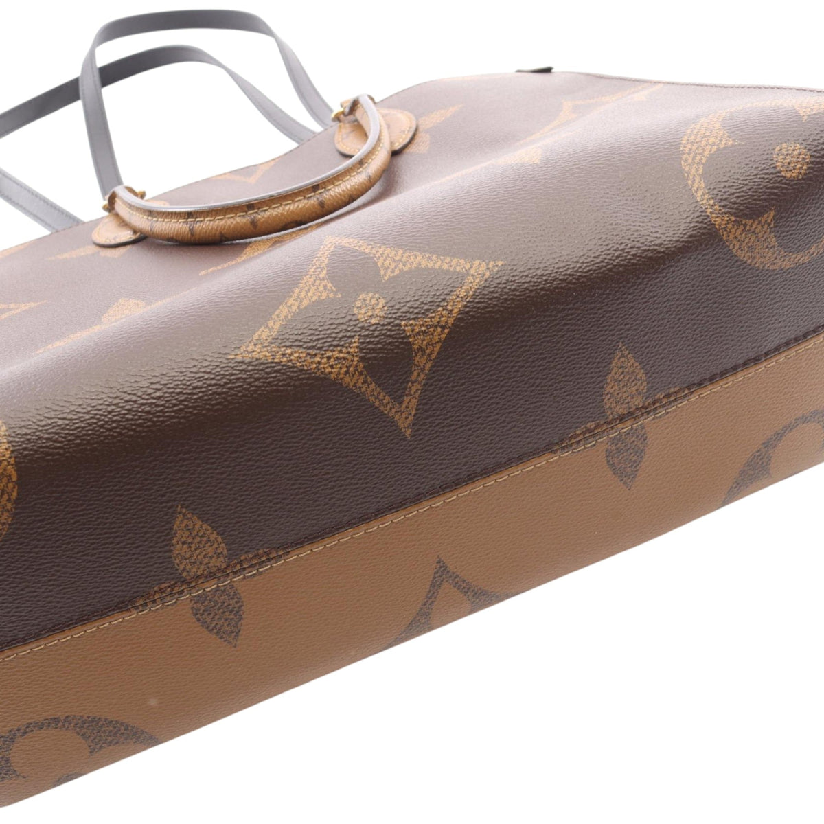 Louis Vuitton Monogram Reverse Giant OnTheGo MM